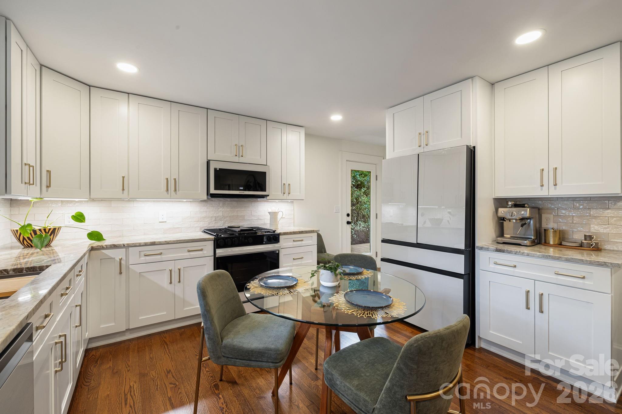 107 Beverly Road — Asheville
