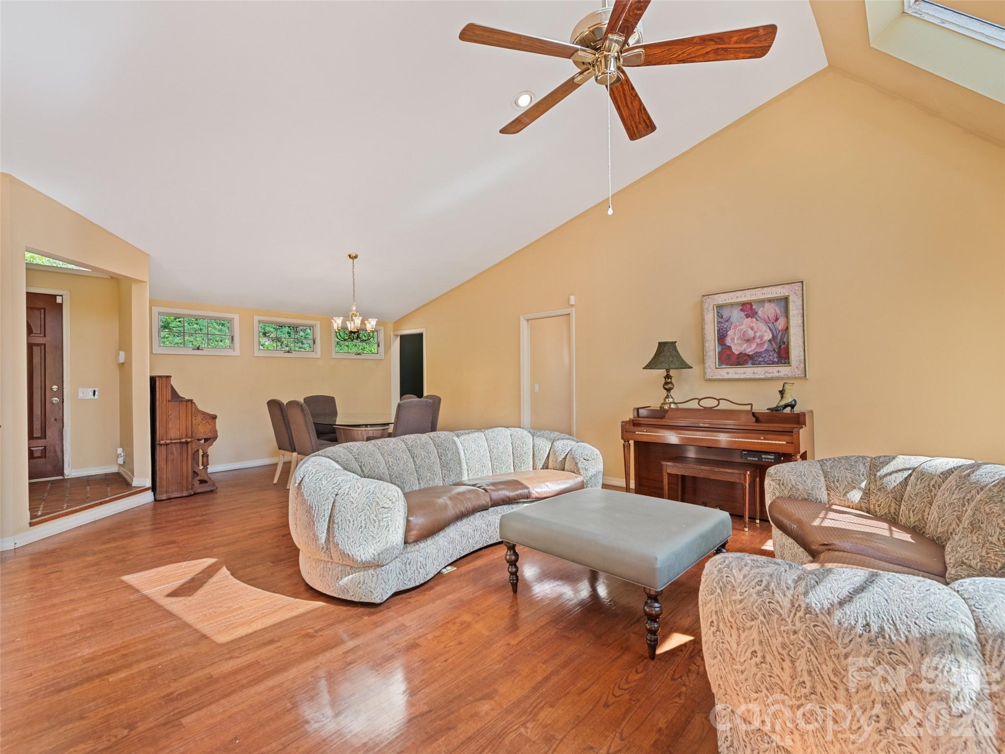 969 Mountain View Drive — Maggie Valley