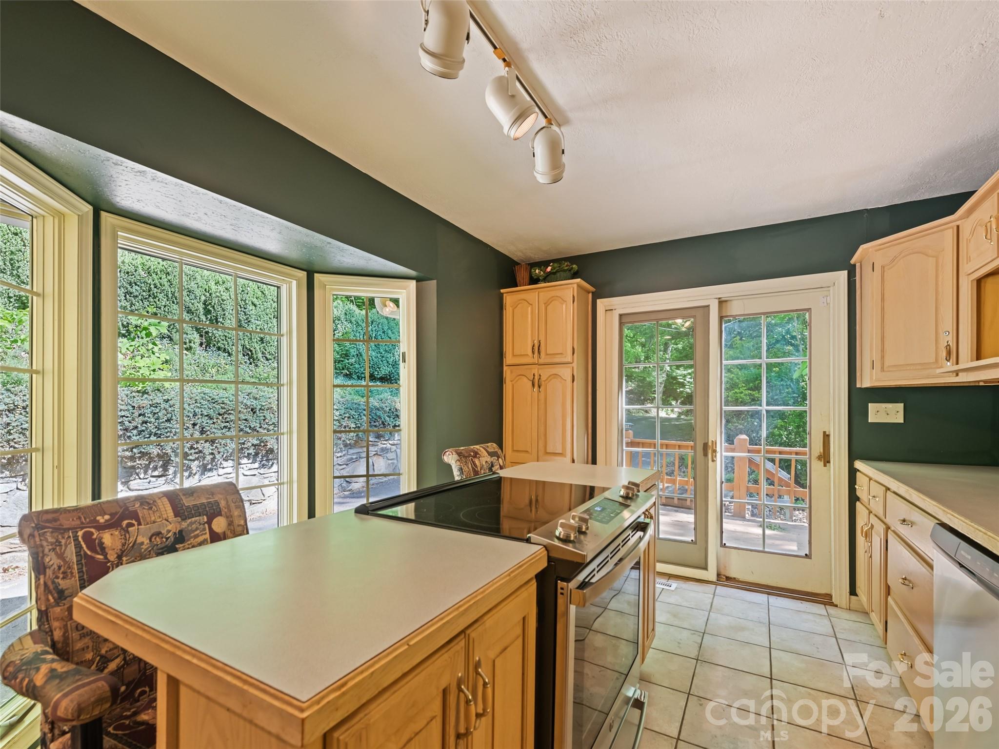 969 Mountain View Drive — Maggie Valley