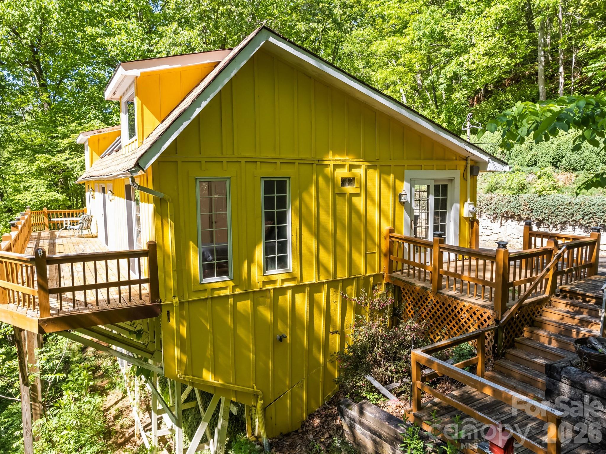 969 Mountain View Drive — Maggie Valley