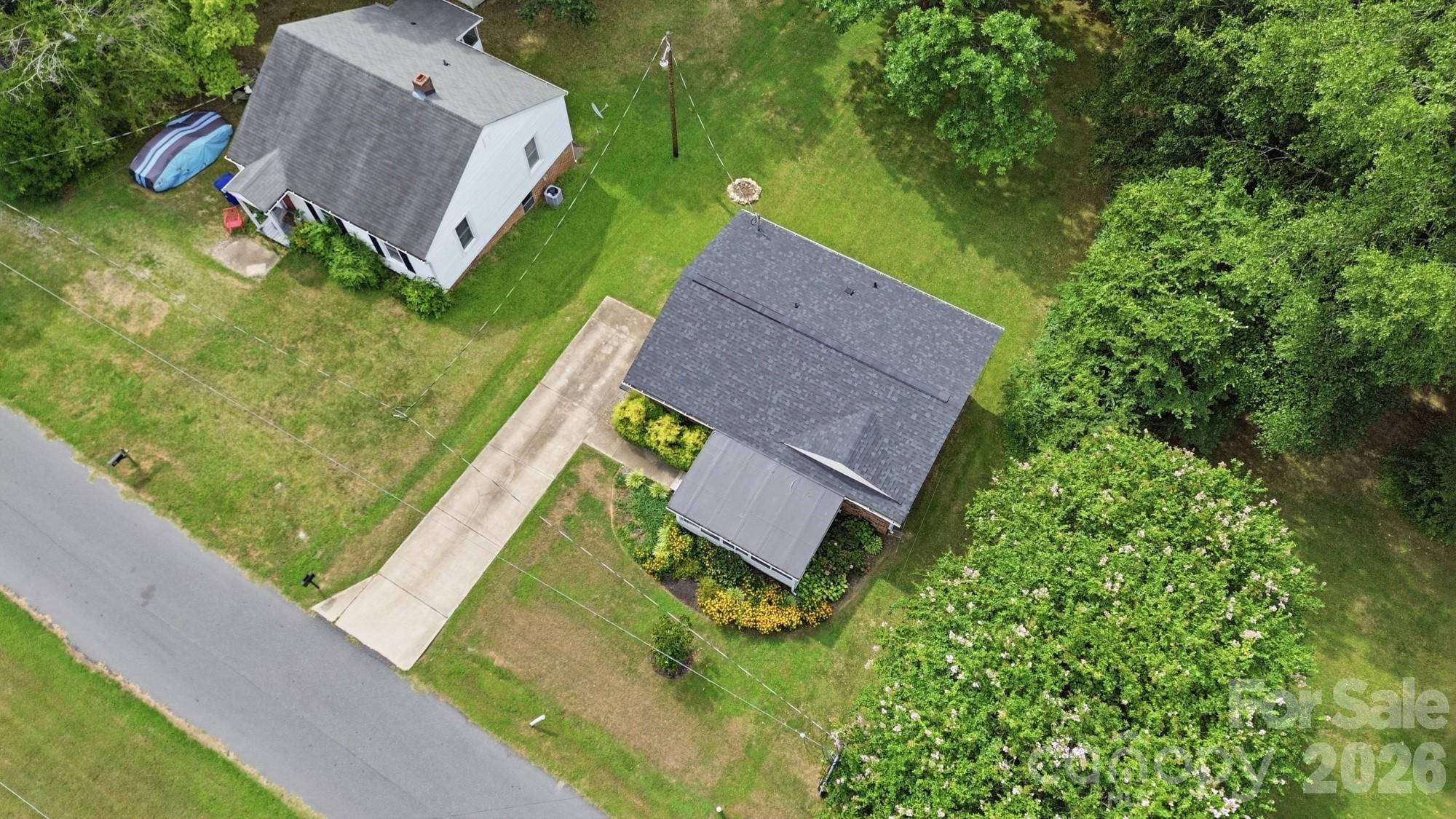 605 Powerline Avenue — Belmont