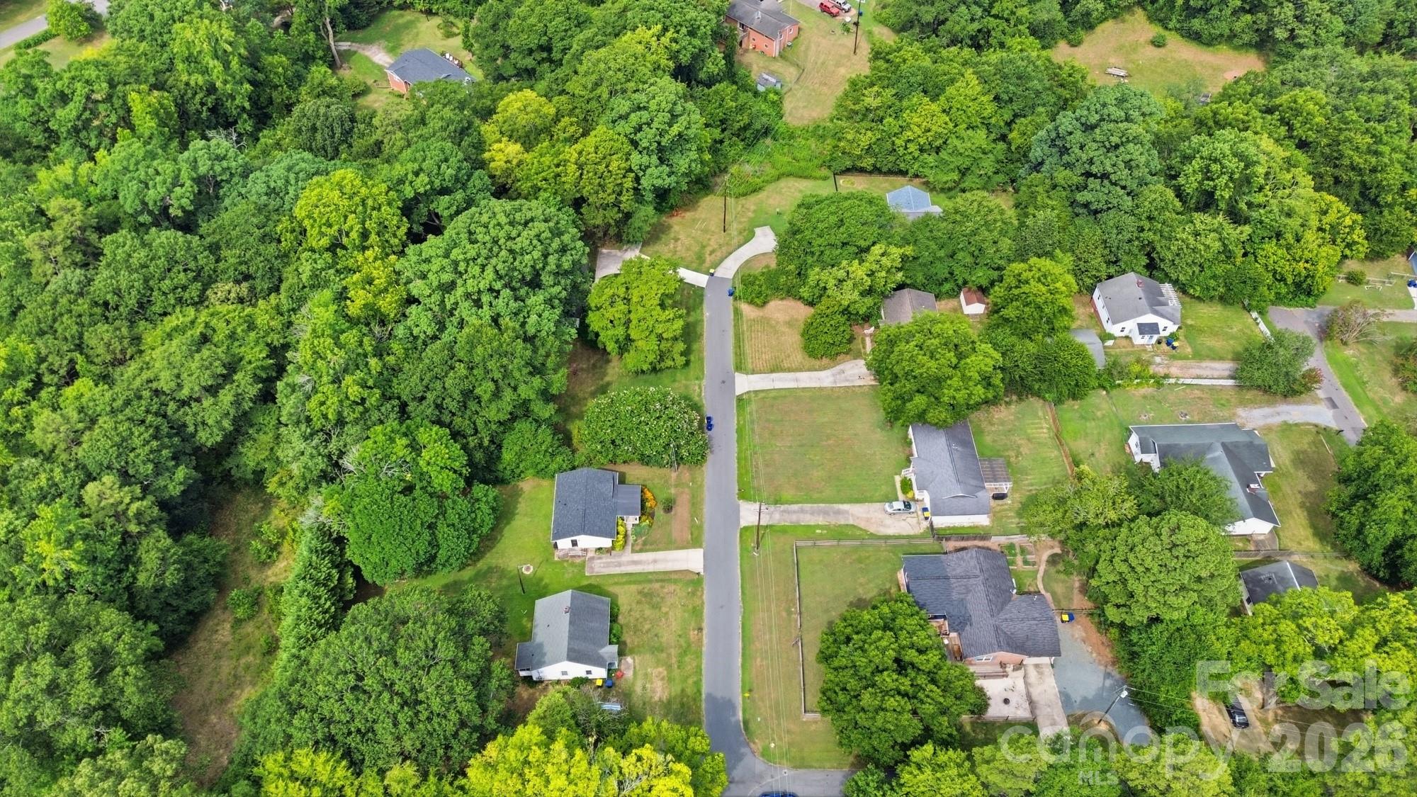 605 Powerline Avenue — Belmont