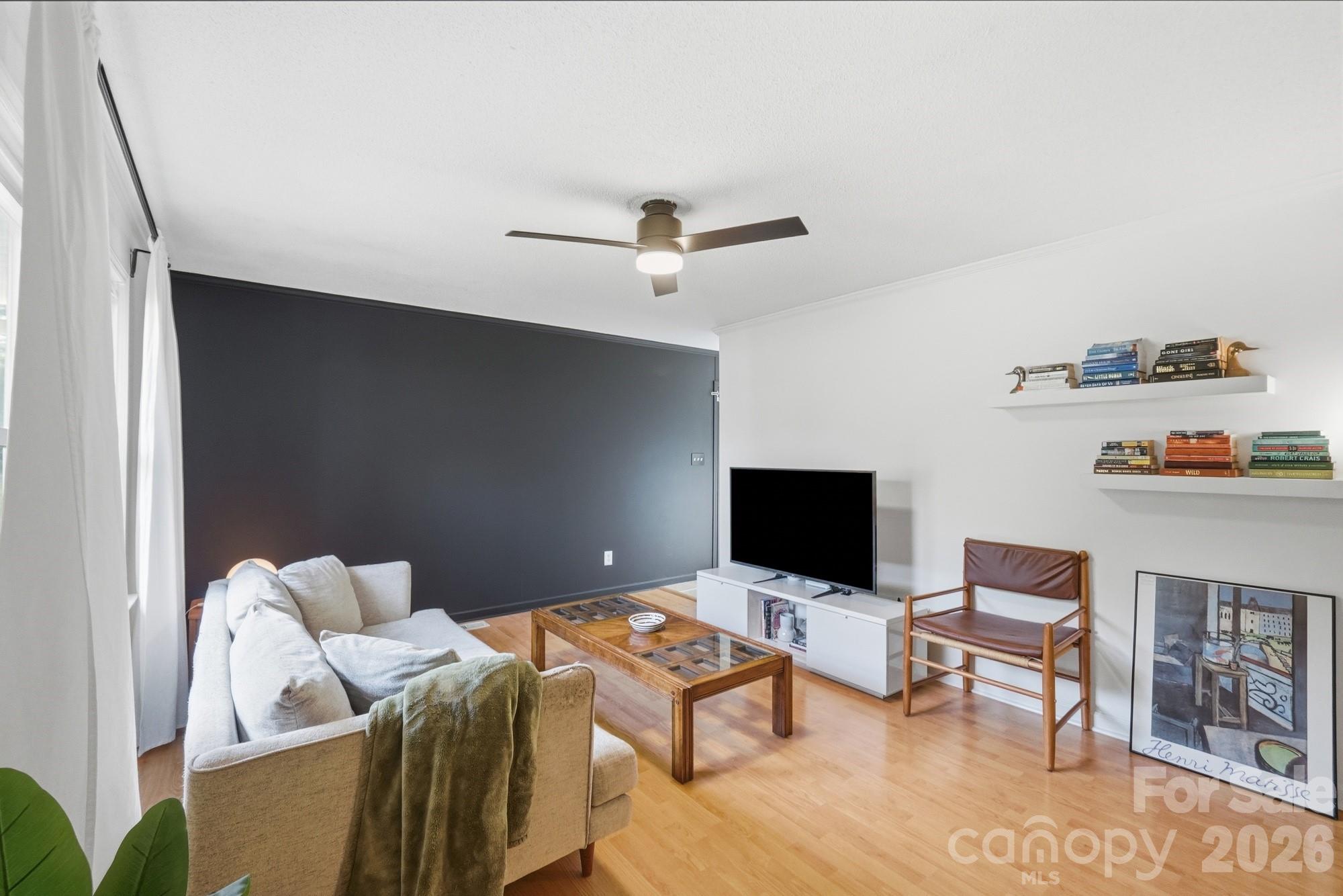 605 Powerline Avenue — Belmont