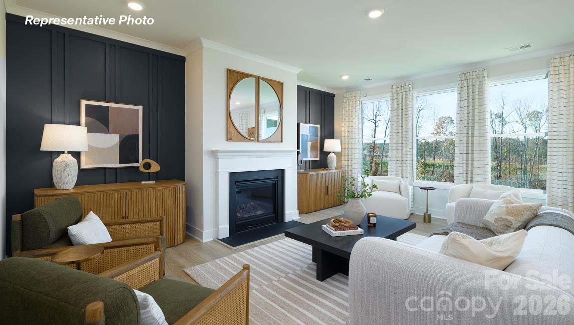 6025 Shady Terrace Lane — York