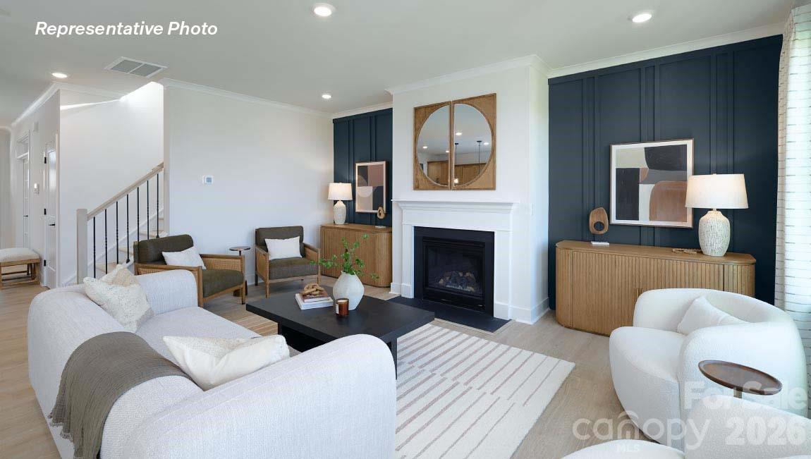 6025 Shady Terrace Lane — York