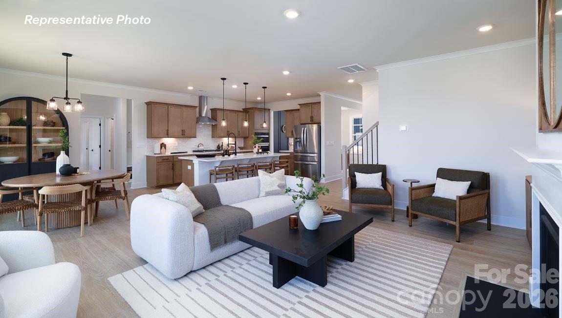 6025 Shady Terrace Lane — York