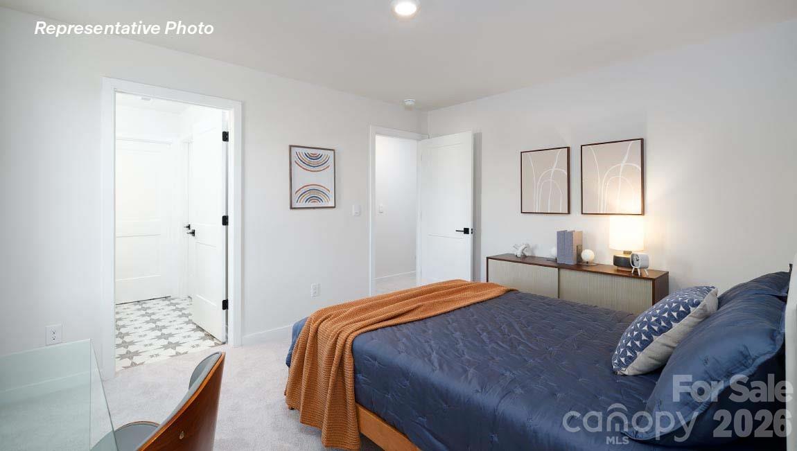 6025 Shady Terrace Lane — York