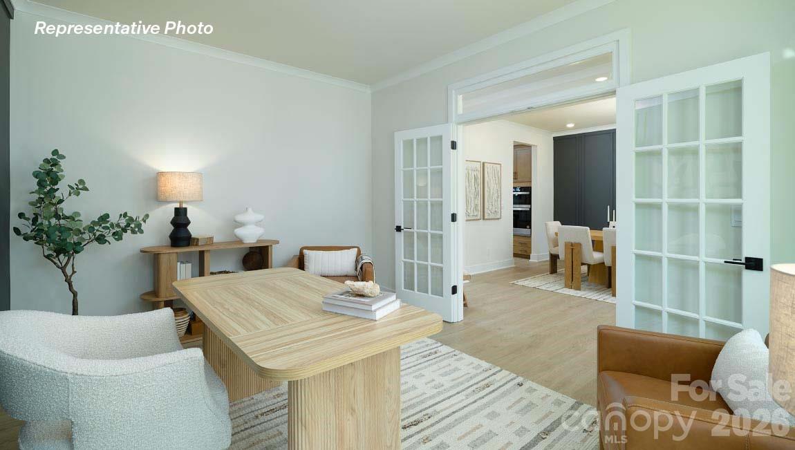 6025 Shady Terrace Lane — York