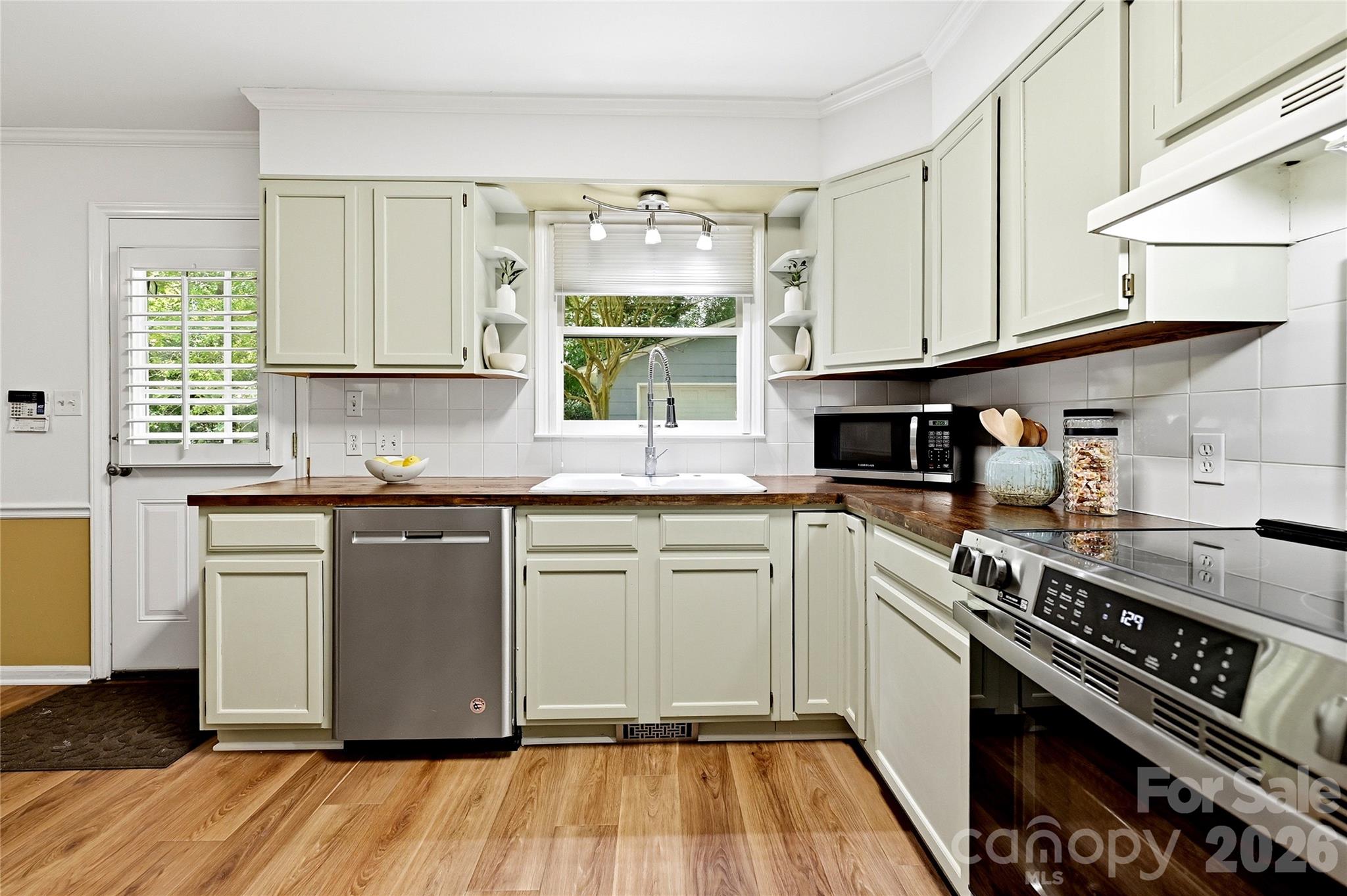 2308 Knickerbocker Drive — Charlotte