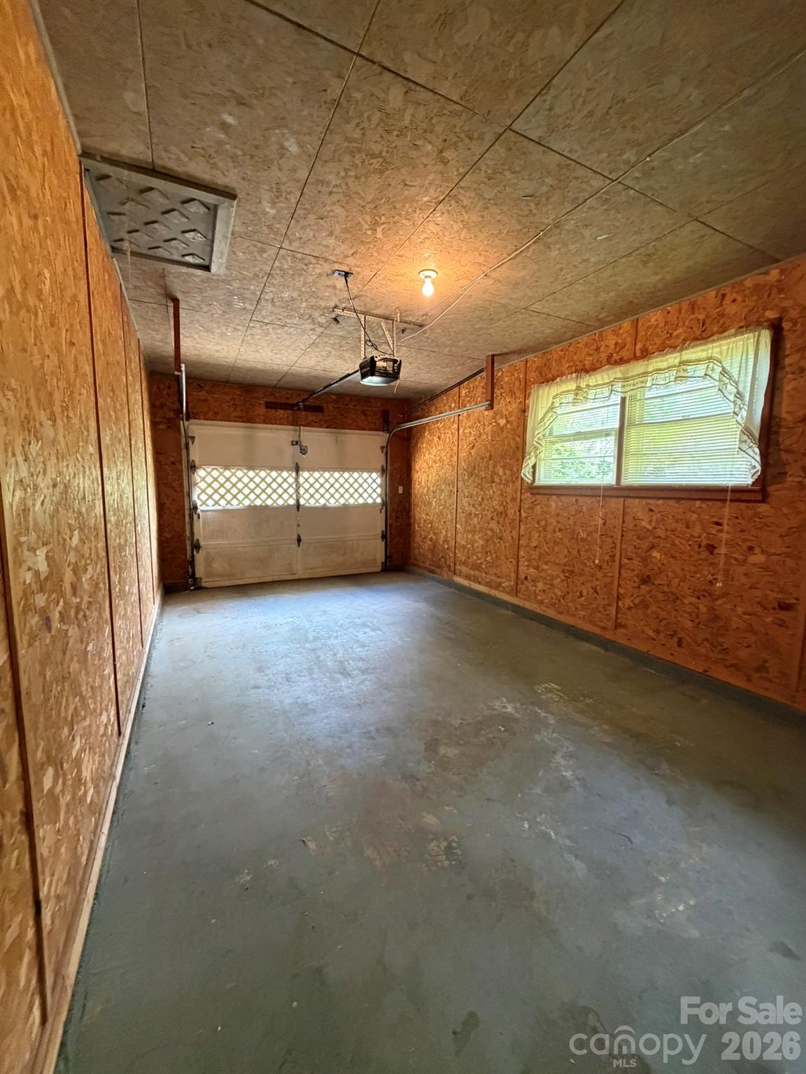 142 Avondale Road — Asheville