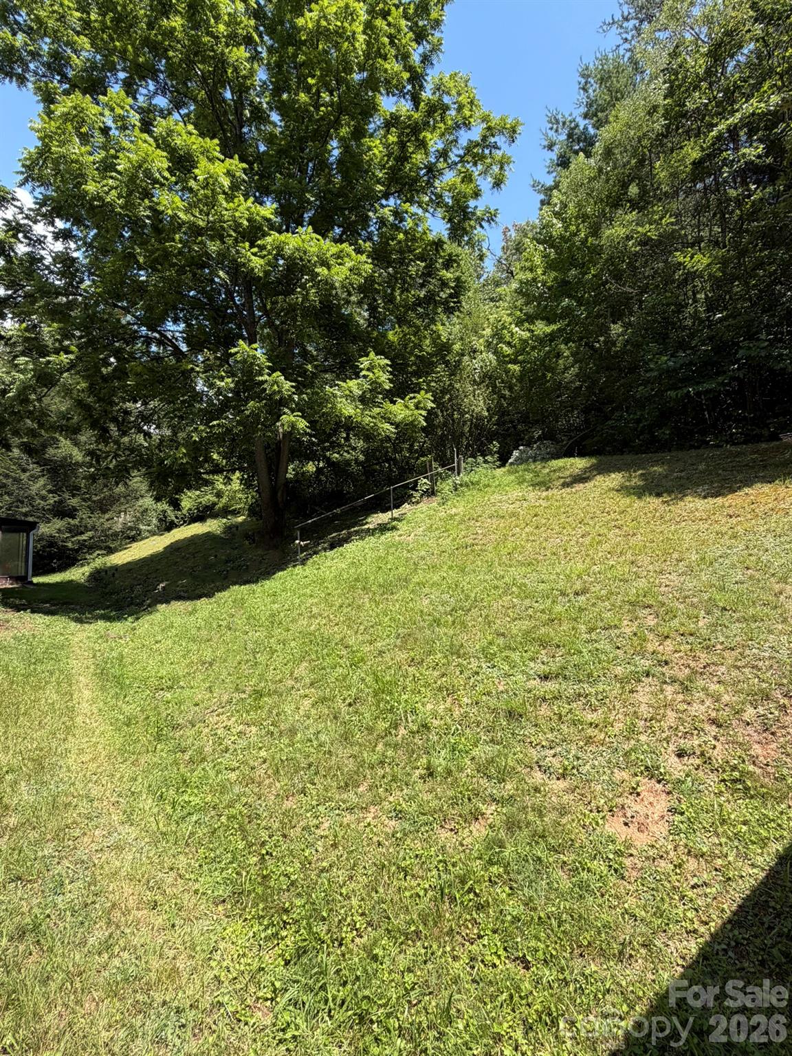 142 Avondale Road — Asheville