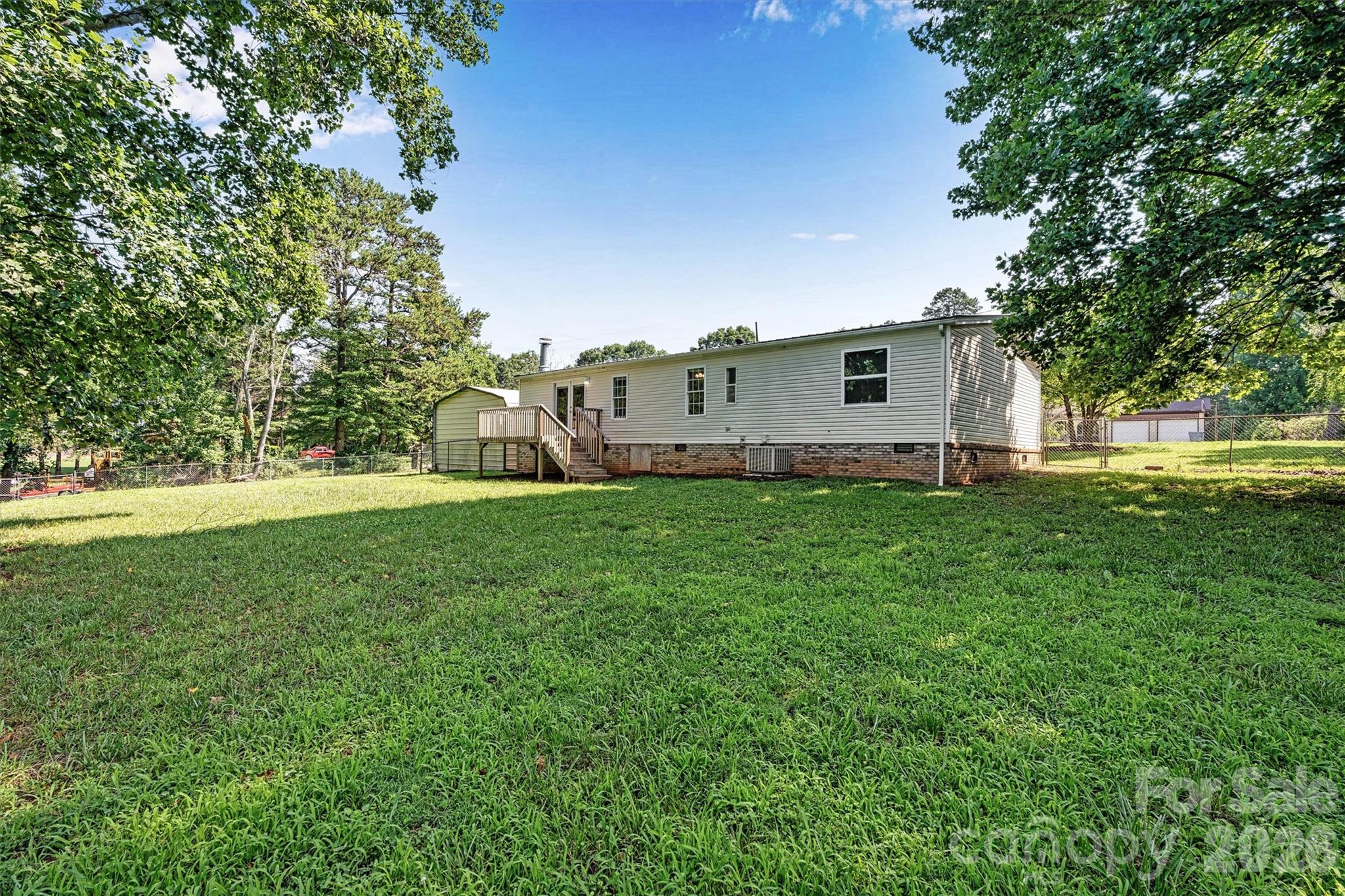 5135 36th Street Drive NE — Hickory