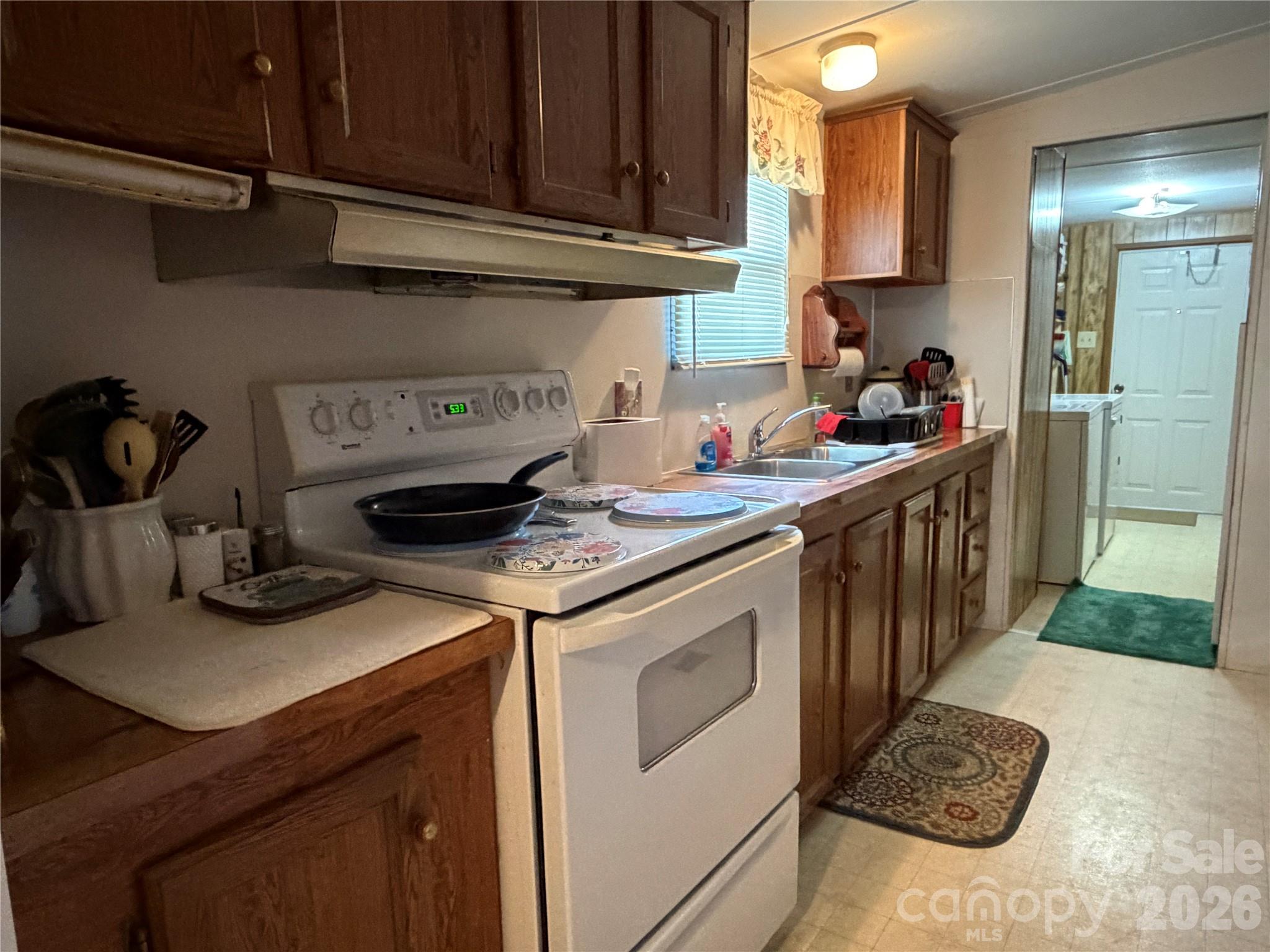 5720 Skyway Drive — Conover