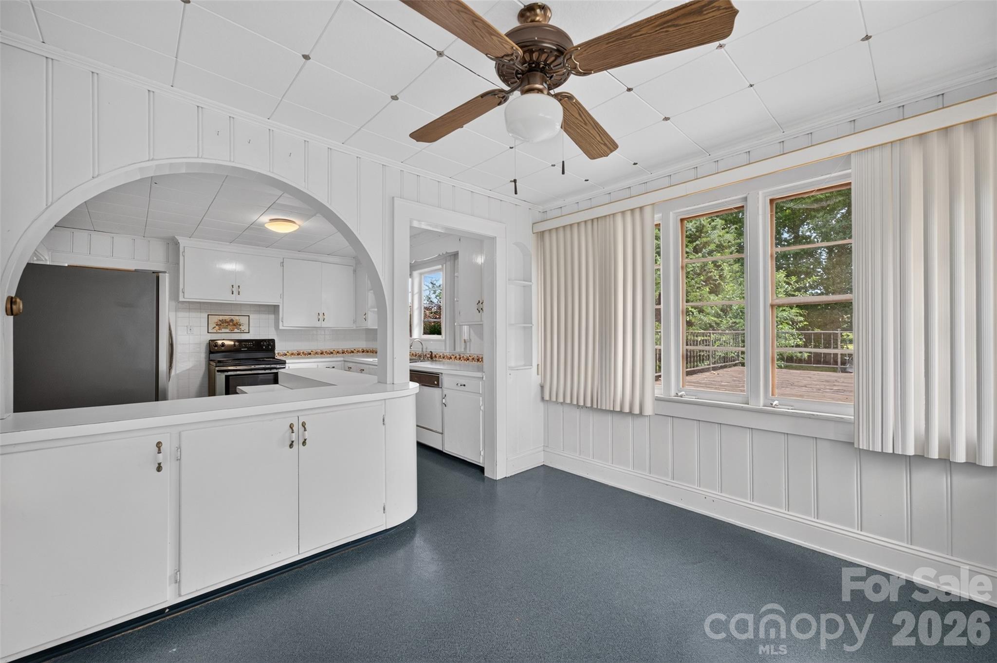 311 33rd Street Drive SE — Hickory