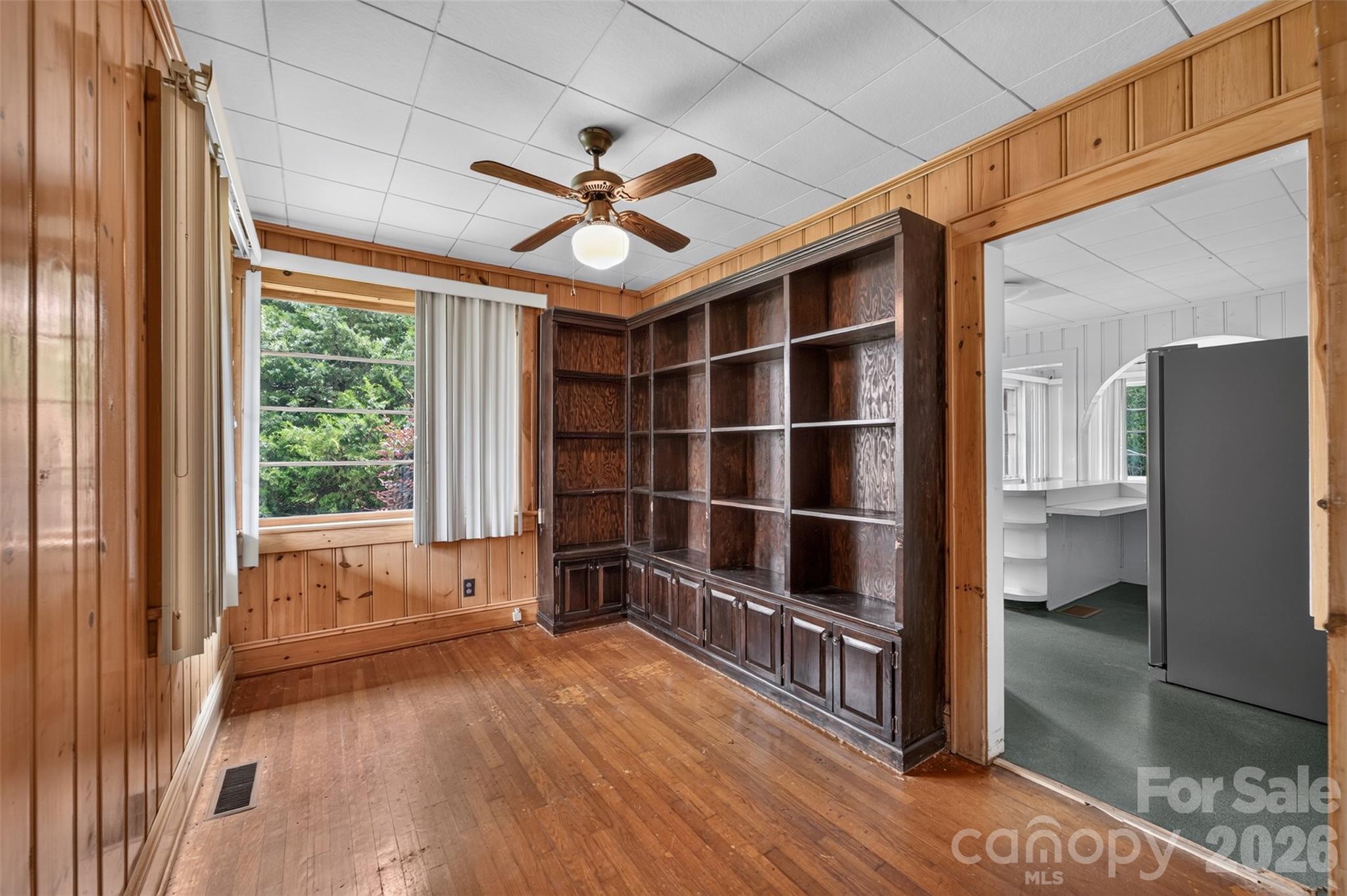 311 33rd Street Drive SE — Hickory