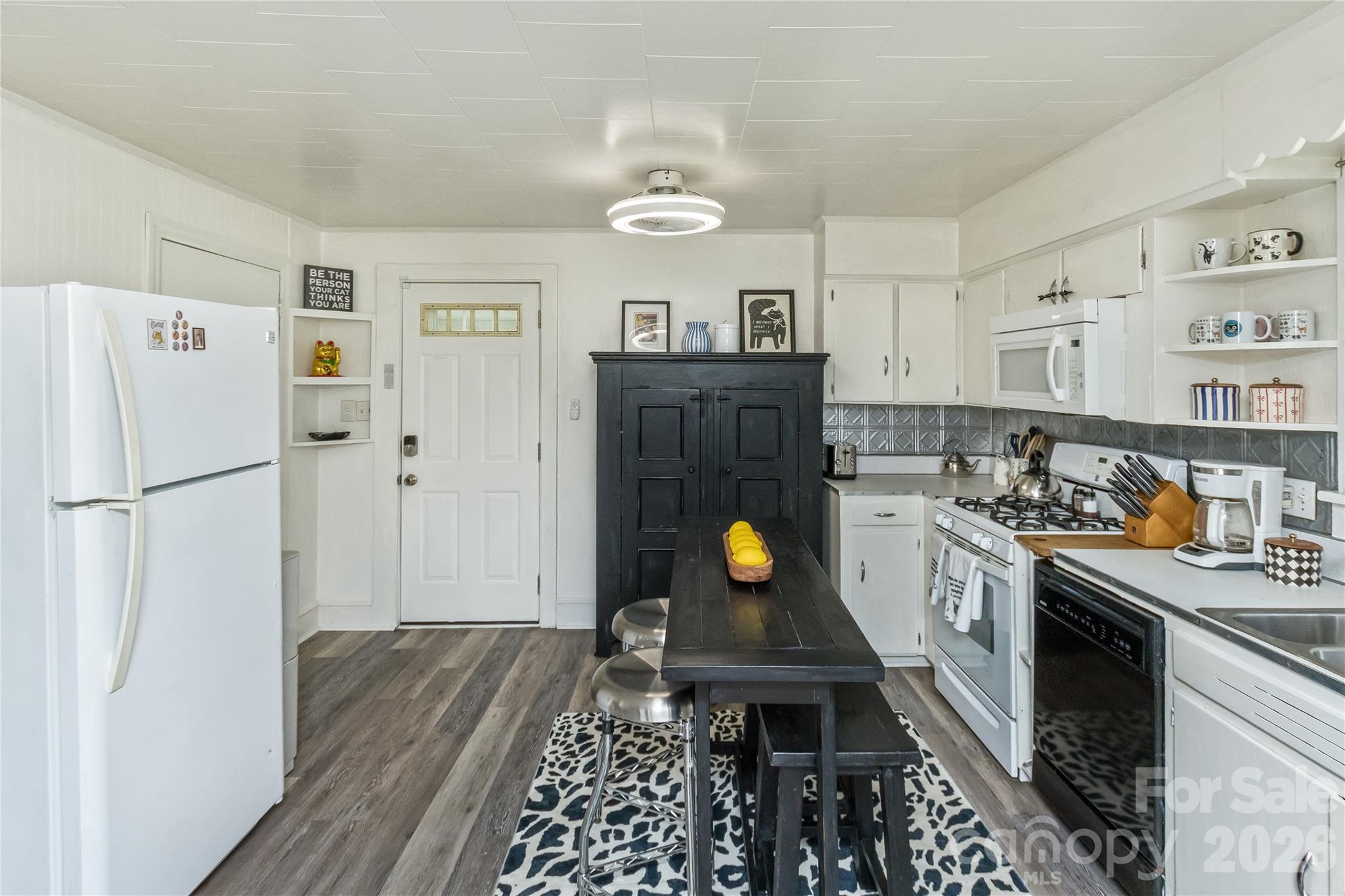 20 Cottage Street — Woodfin