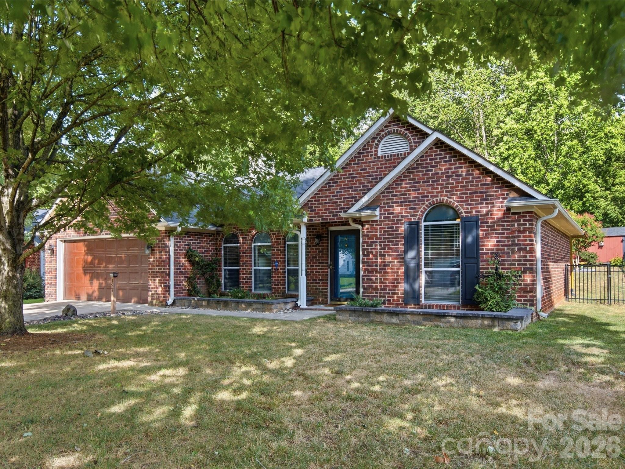 127 W Bank Drive — Charlotte