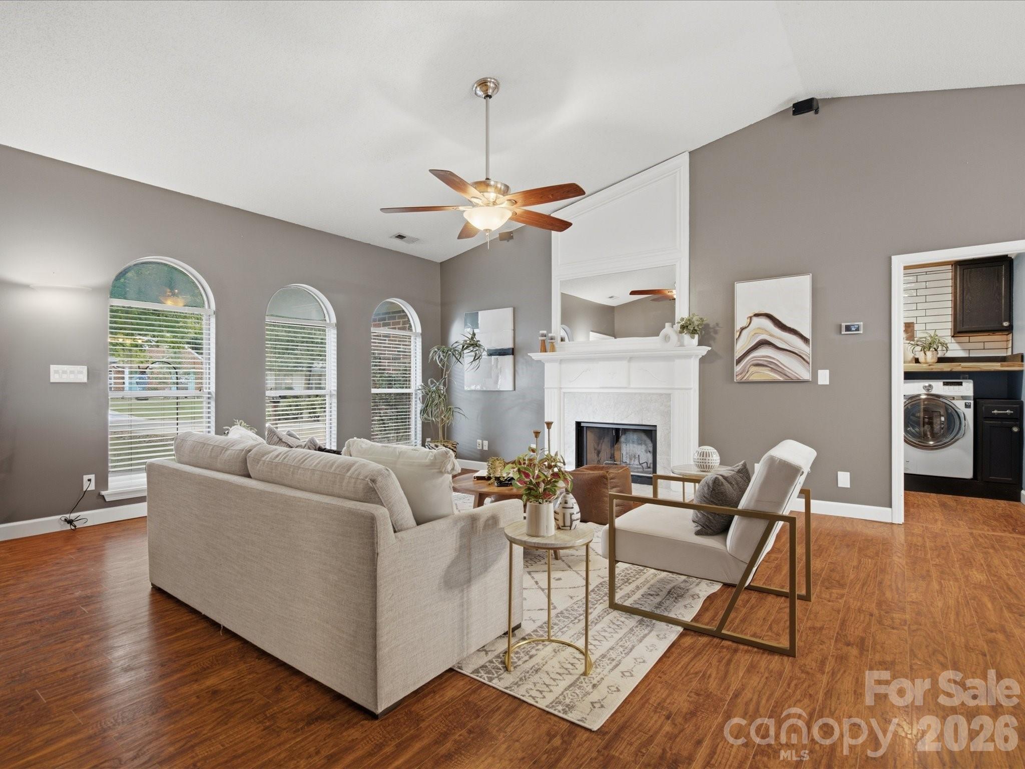 127 W Bank Drive — Charlotte