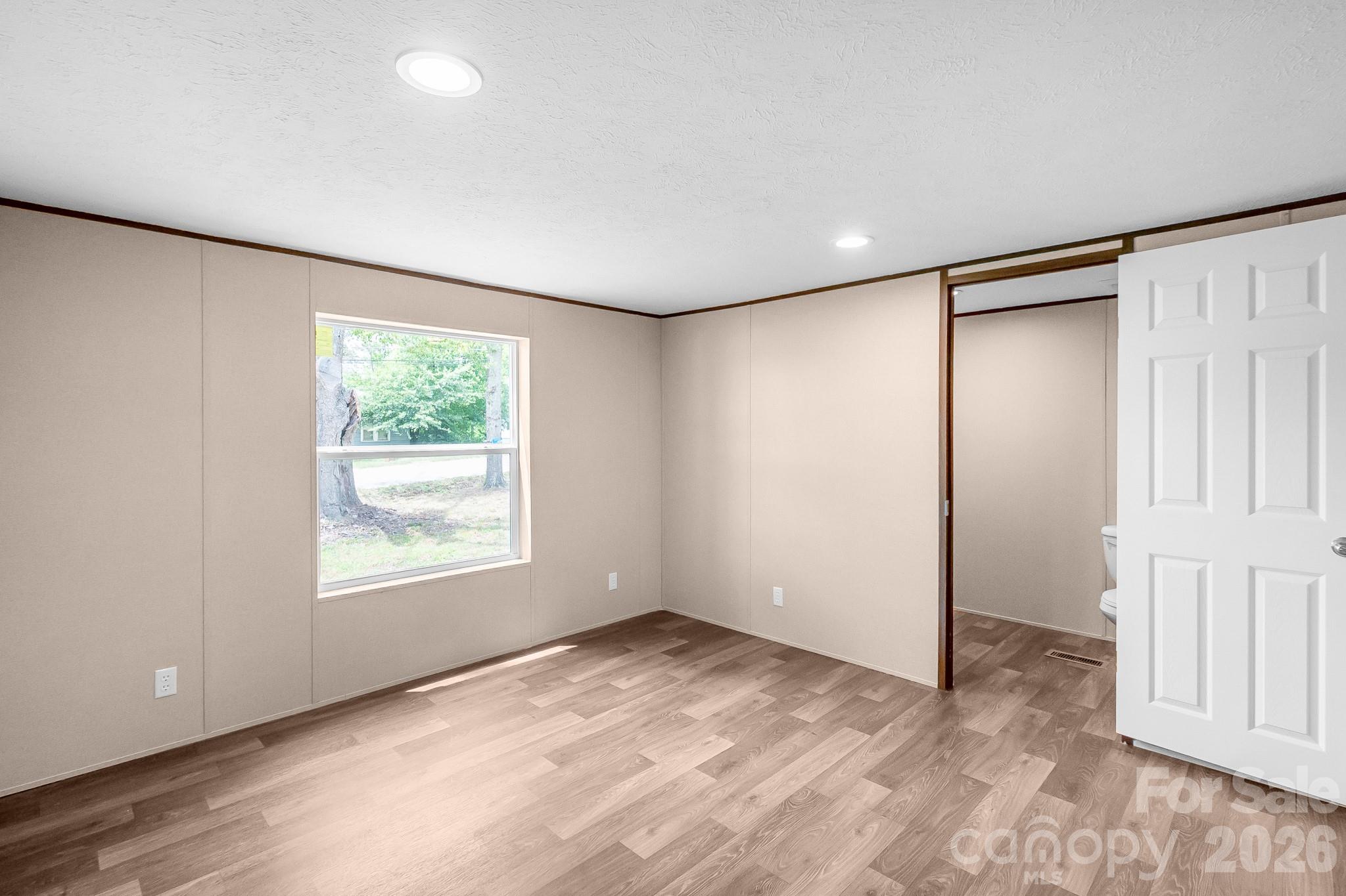 7627 Kershaw Camden Highway — Kershaw