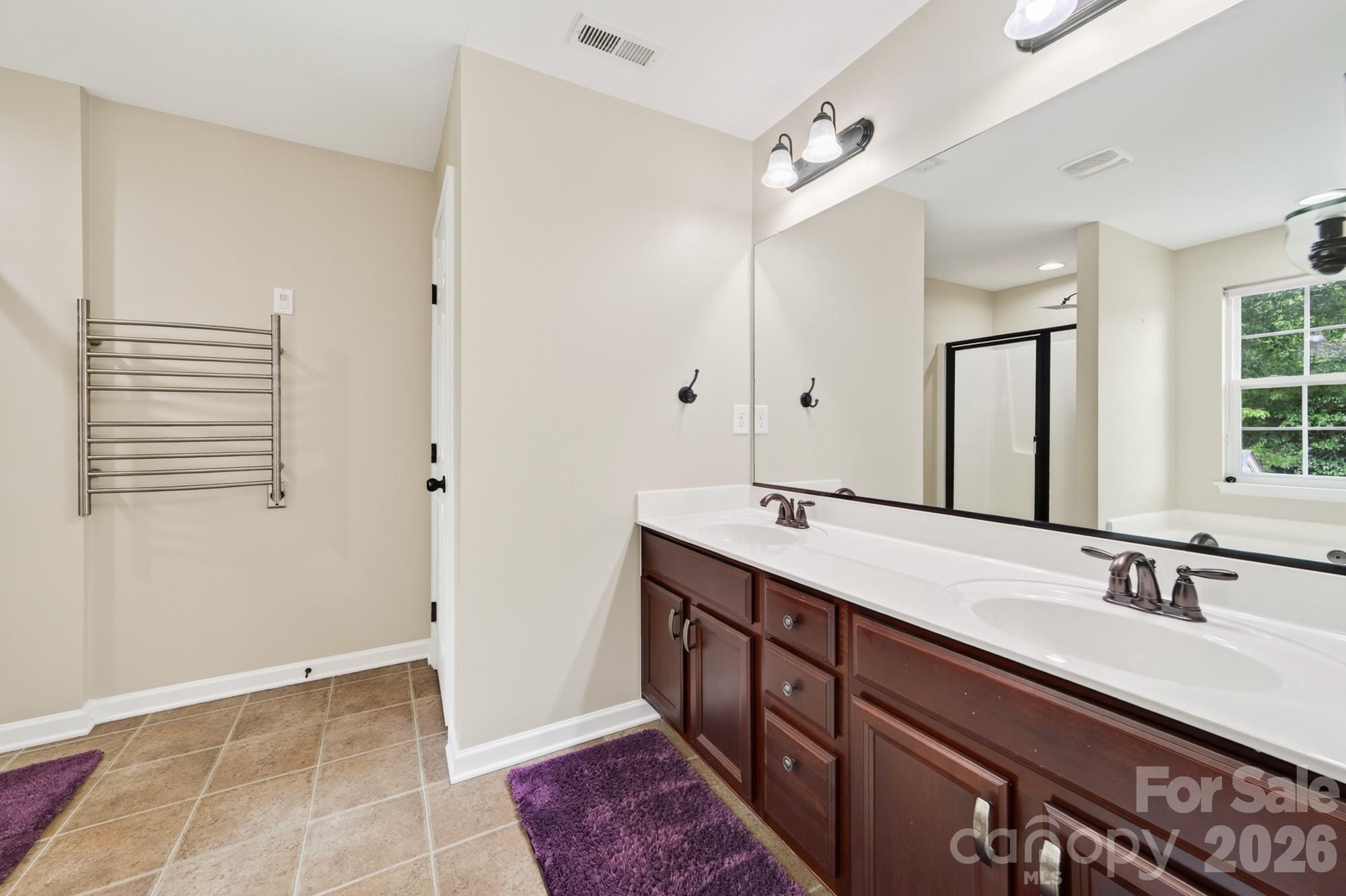 8261 Bridgegate Drive — Huntersville
