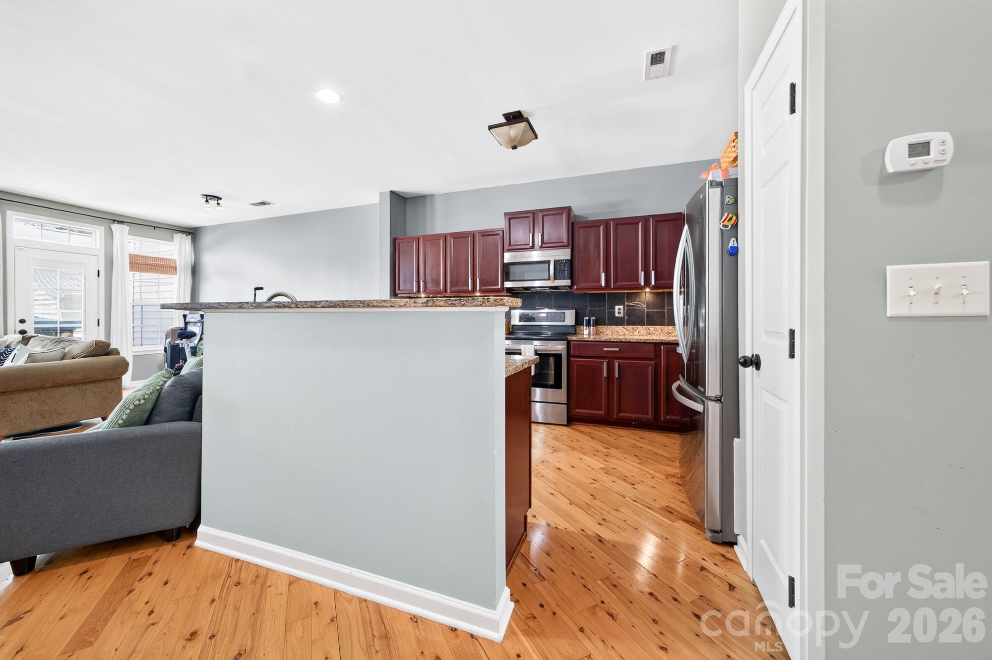 8261 Bridgegate Drive — Huntersville
