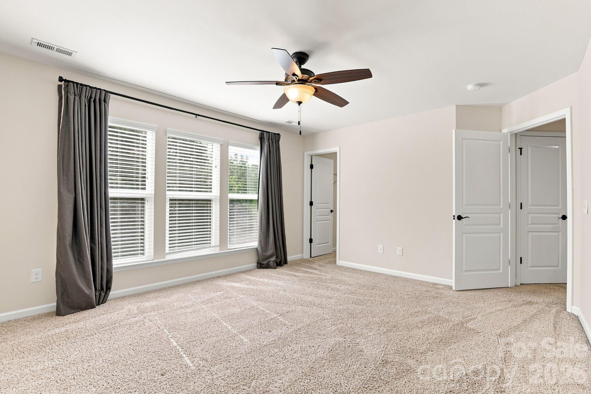4148 Park South Station Boulevard — Charlotte