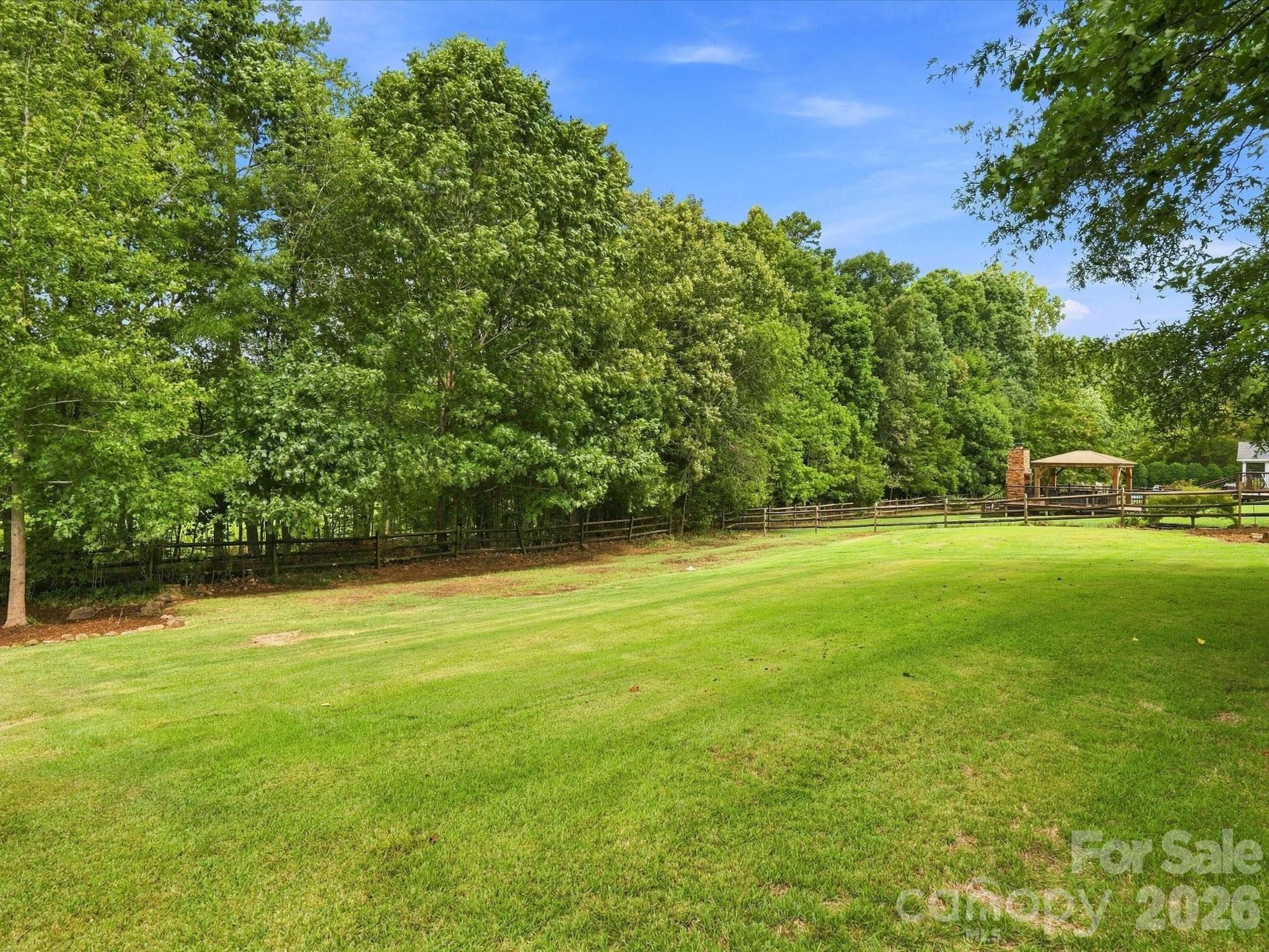 1012 Easthampton Lane — Waxhaw