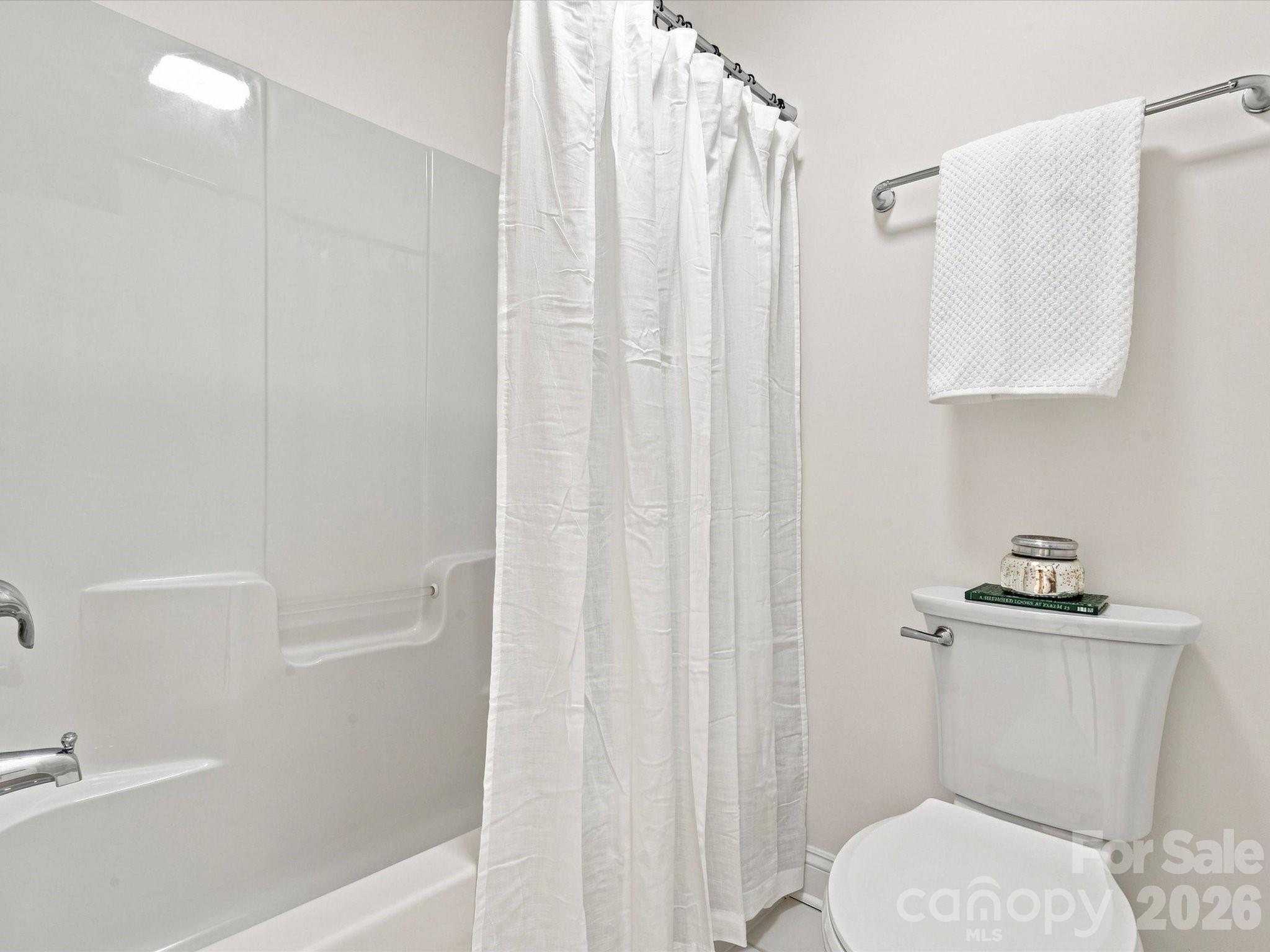 1012 Easthampton Lane — Waxhaw
