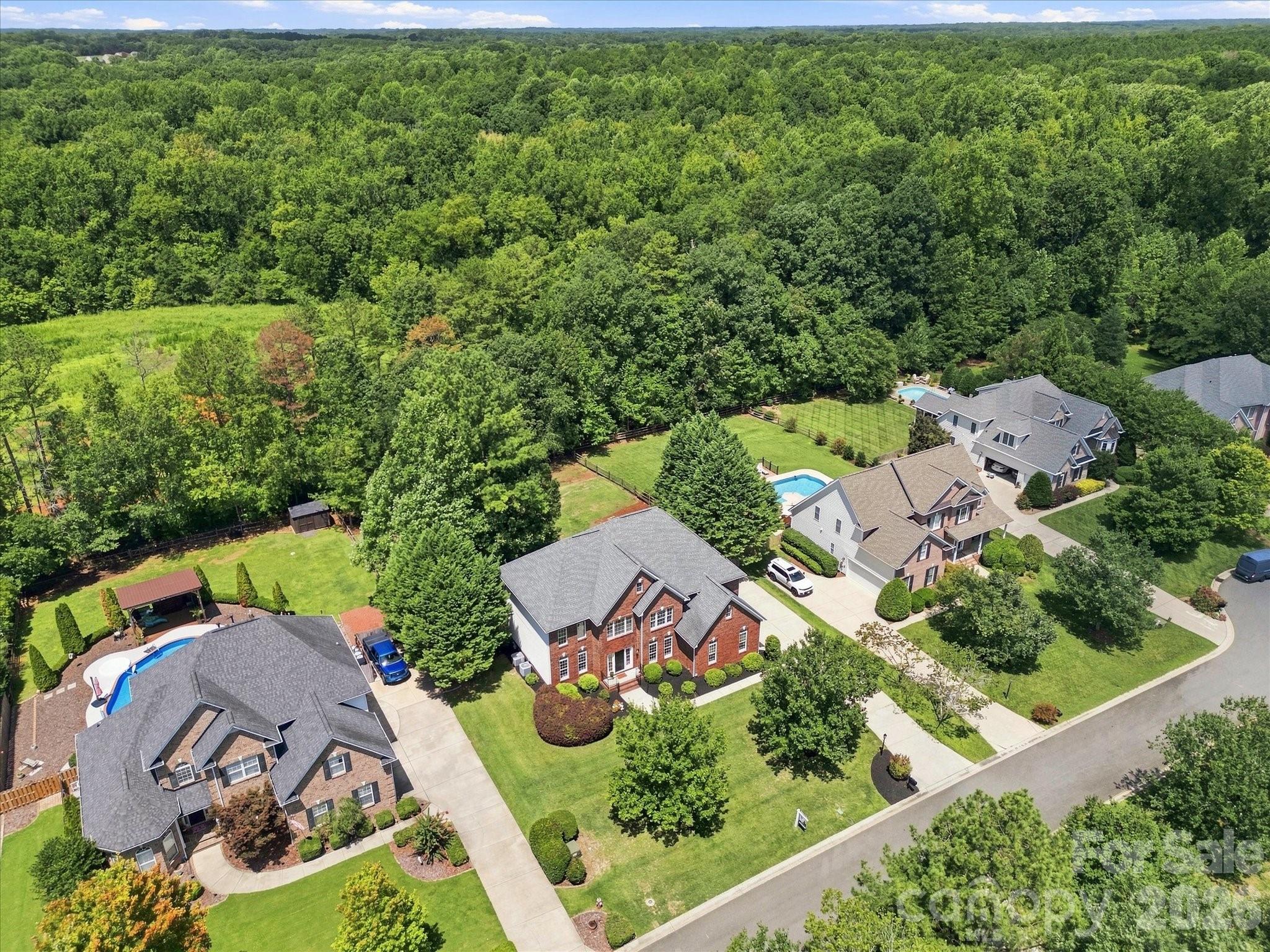 1012 Easthampton Lane — Waxhaw