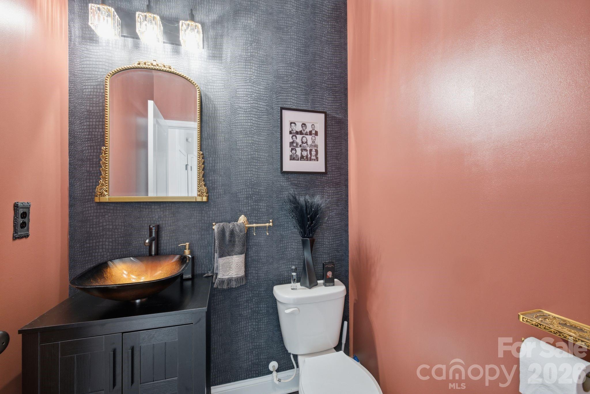 3830 Lake Breeze Drive — Sherrills Ford