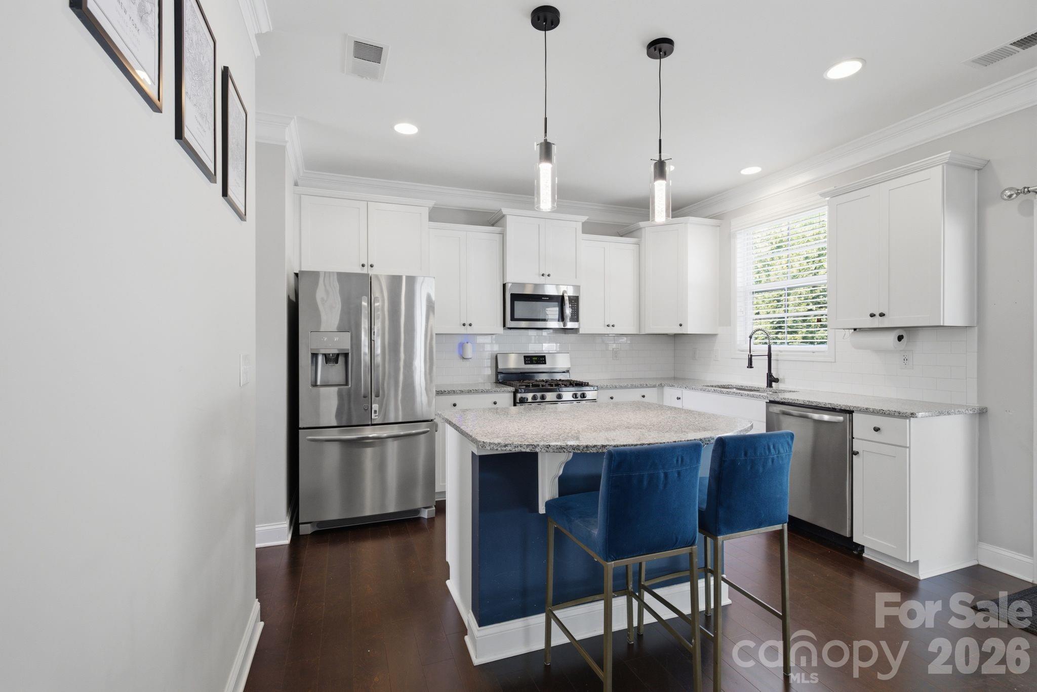 3830 Lake Breeze Drive — Sherrills Ford