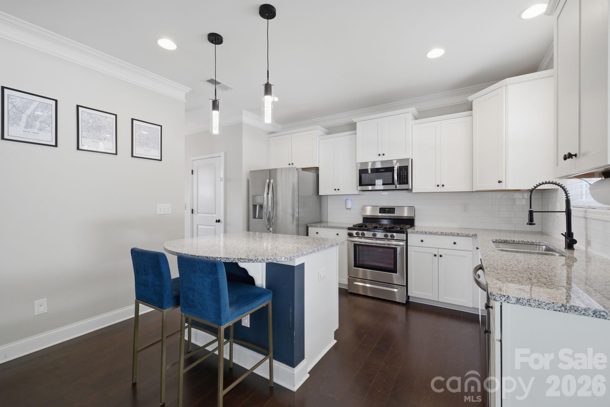 3830 Lake Breeze Drive — Sherrills Ford