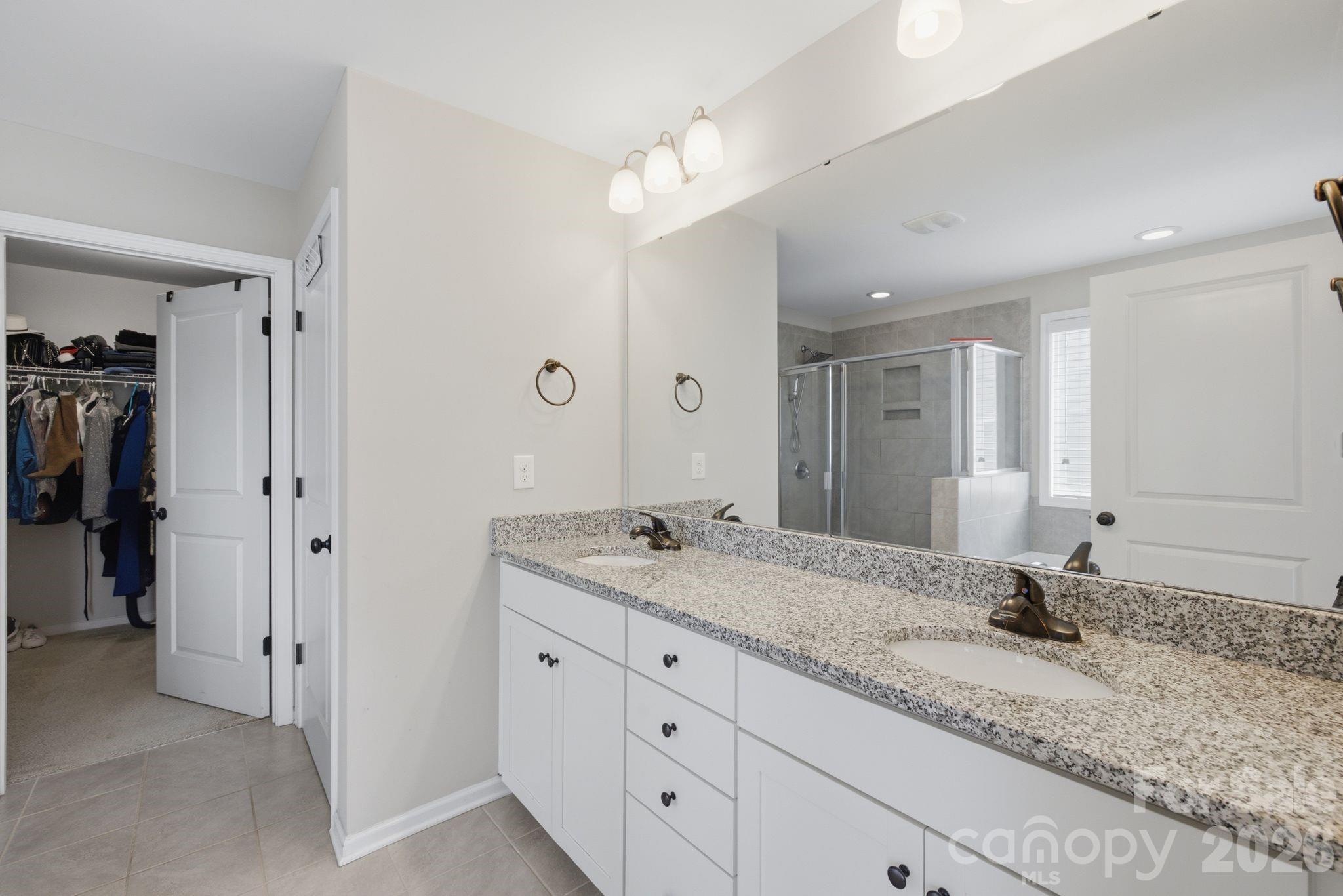 3830 Lake Breeze Drive — Sherrills Ford