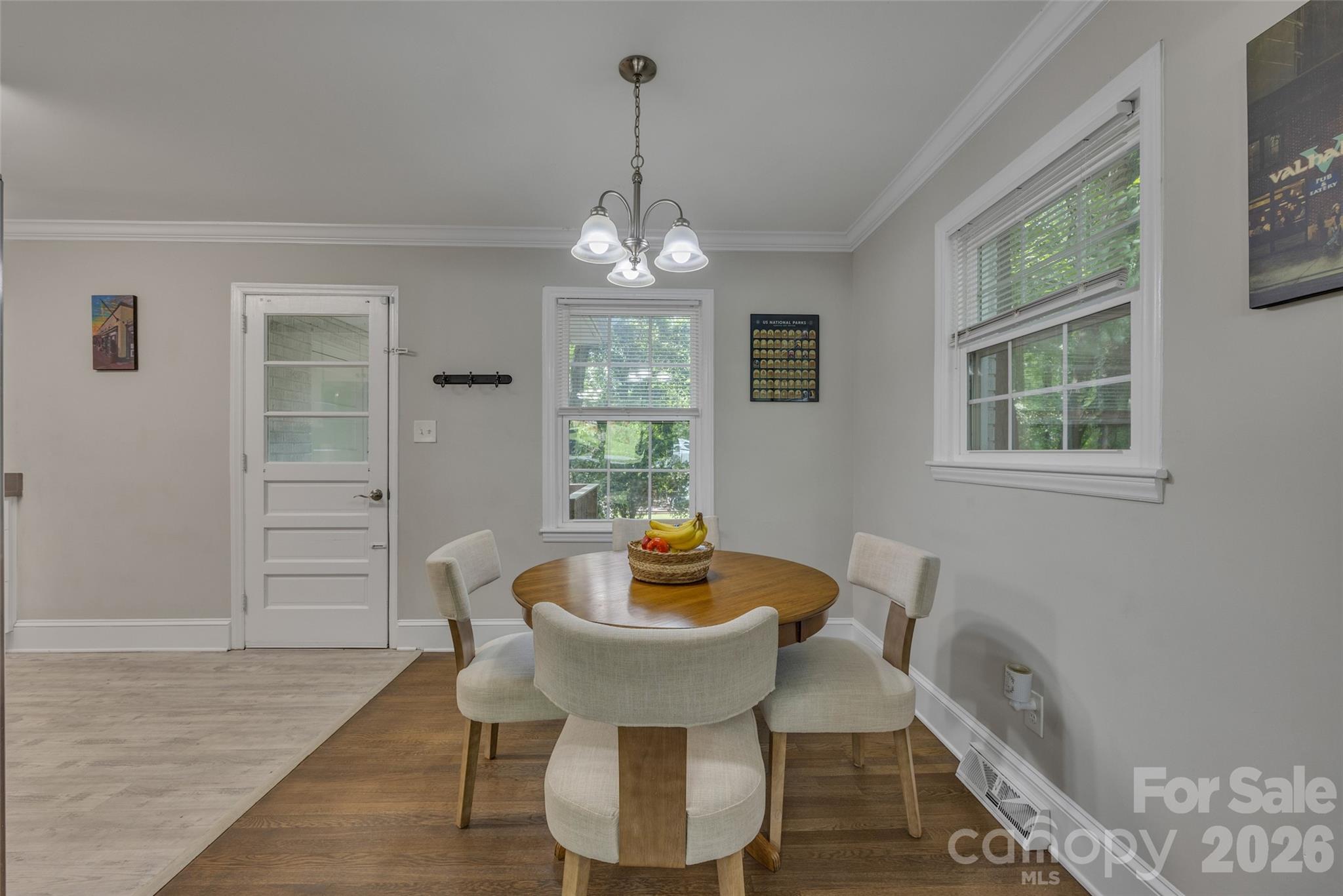 2213 Lanier Avenue — Charlotte