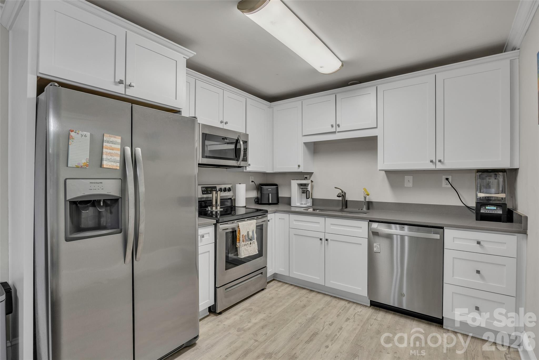 2213 Lanier Avenue — Charlotte