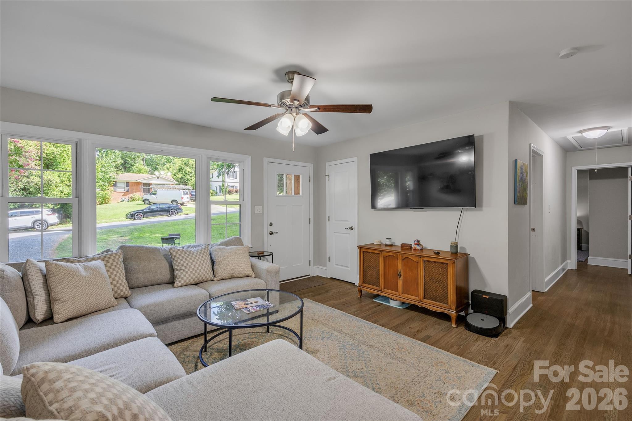 2213 Lanier Avenue — Charlotte