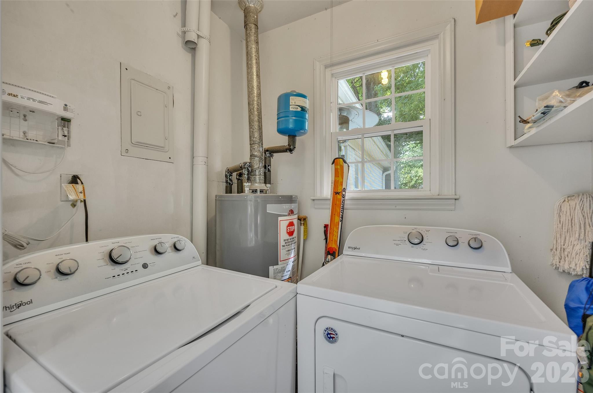 2213 Lanier Avenue — Charlotte