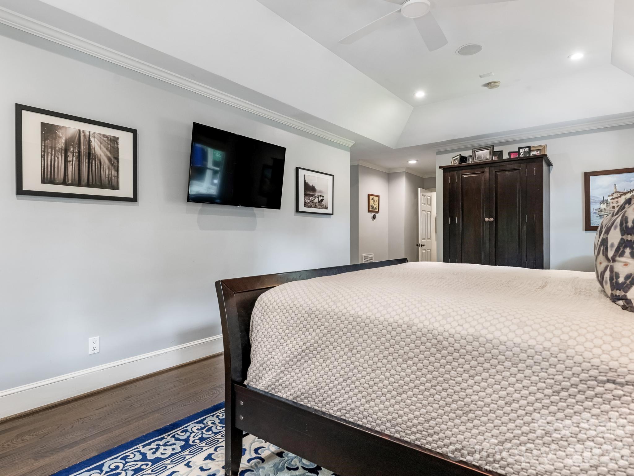 2652 Knollwood Road — Charlotte