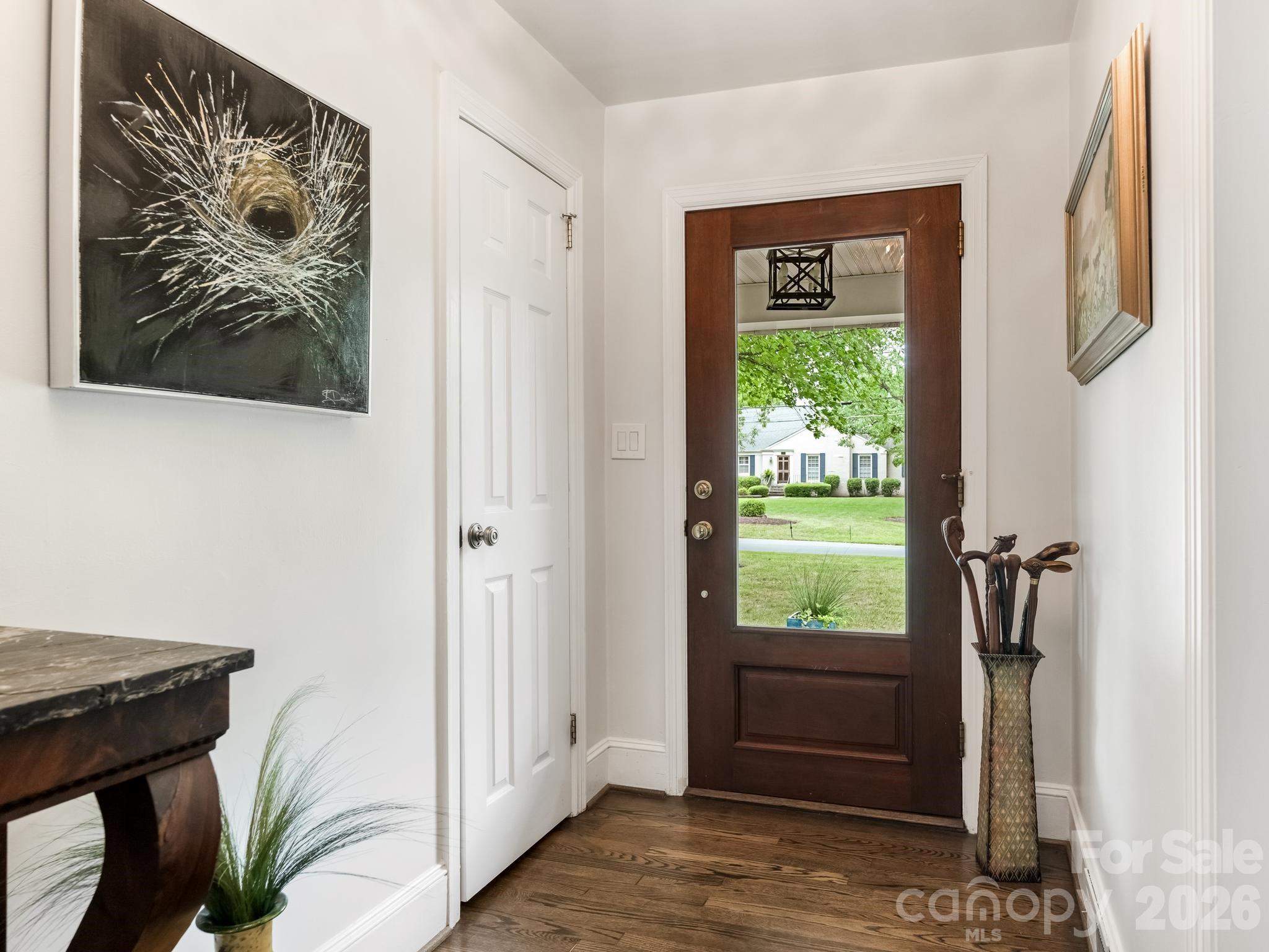 2652 Knollwood Road — Charlotte