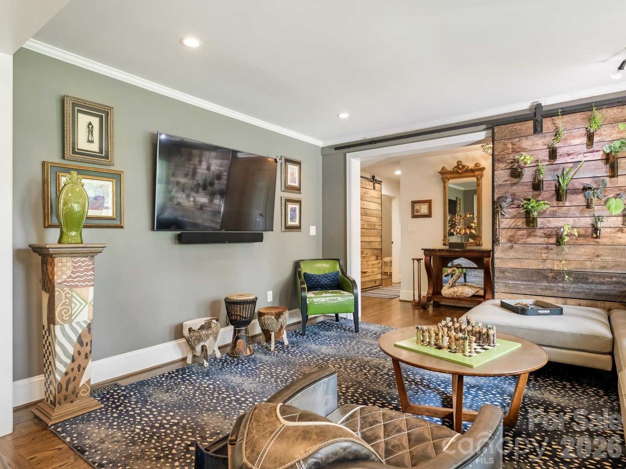 2652 Knollwood Road — Charlotte