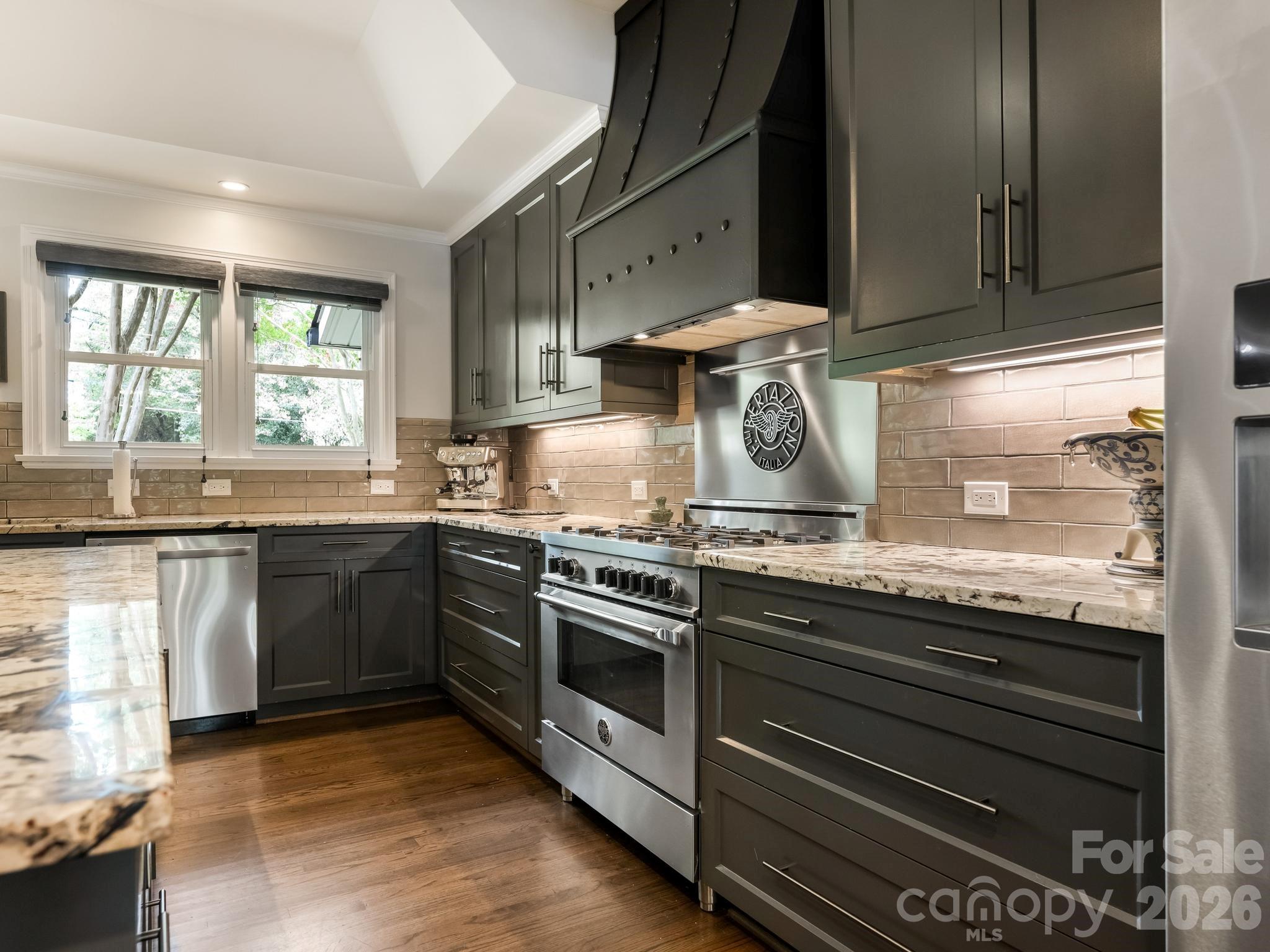 2652 Knollwood Road — Charlotte