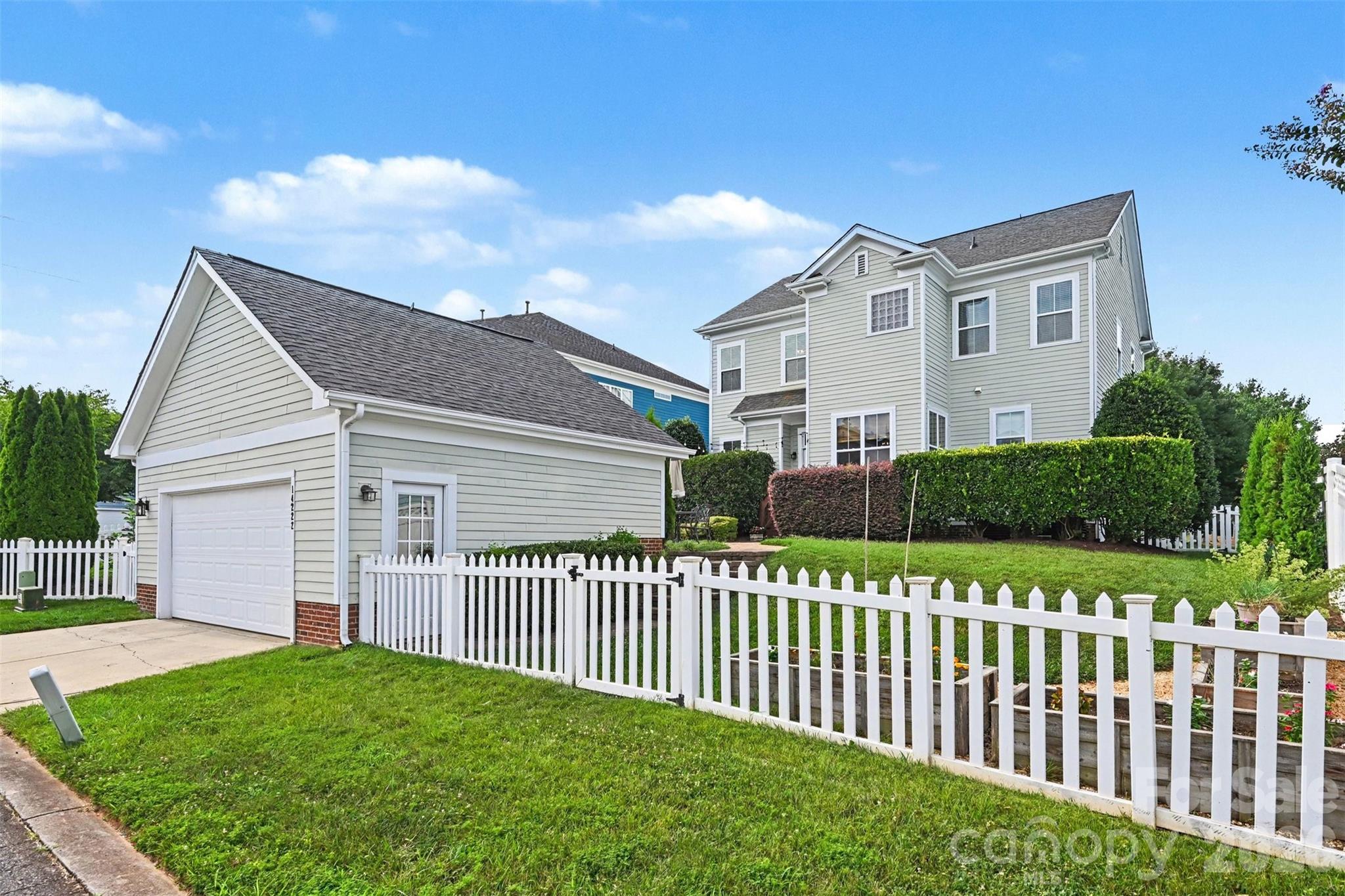 14222 Holly Springs Drive — Huntersville
