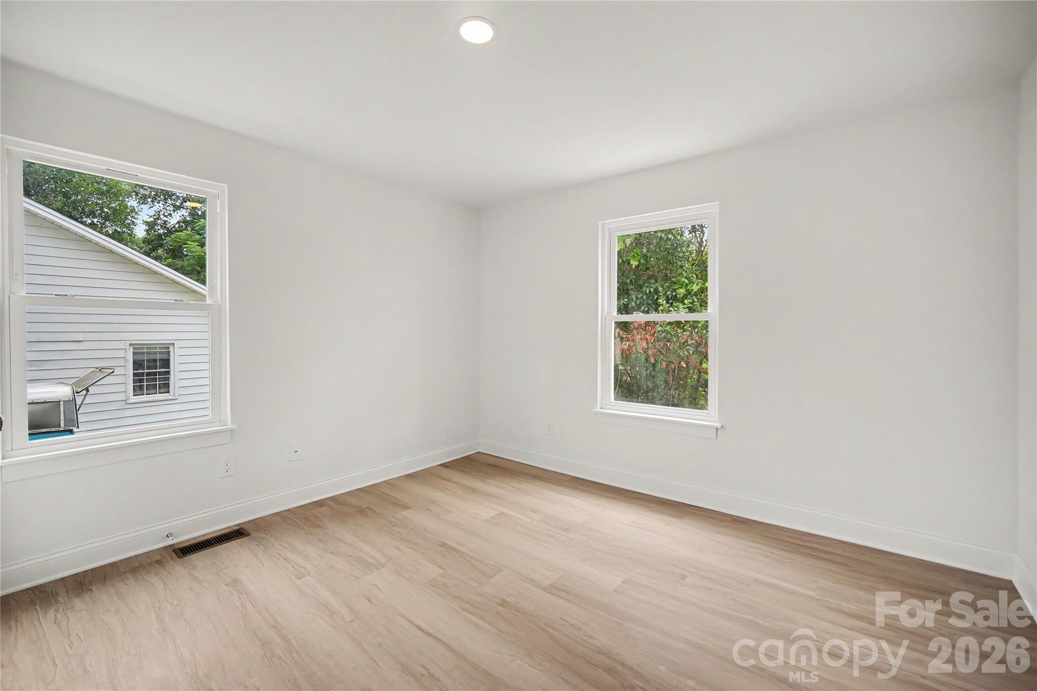 506 Linwood Road — Gastonia