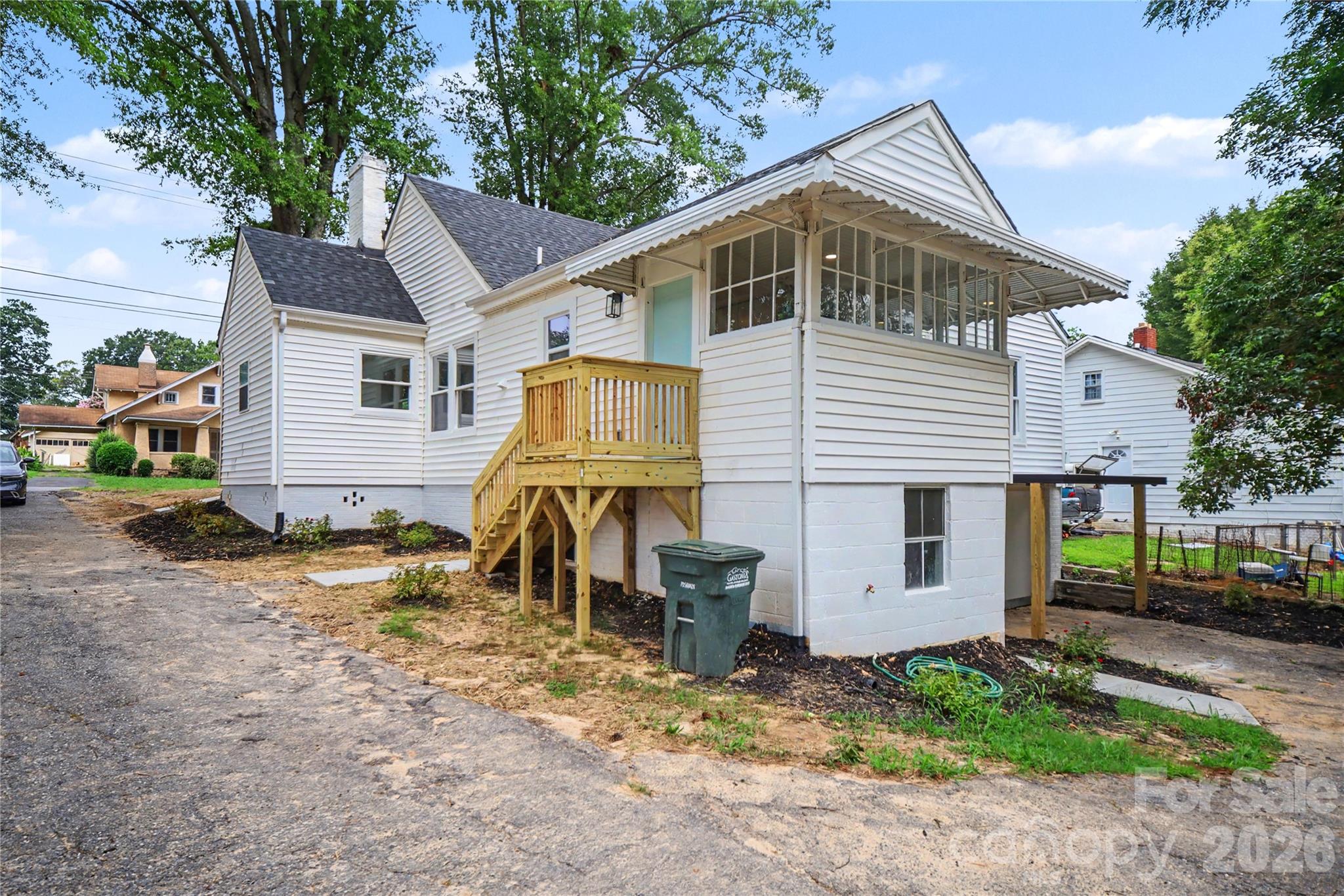 506 Linwood Road — Gastonia