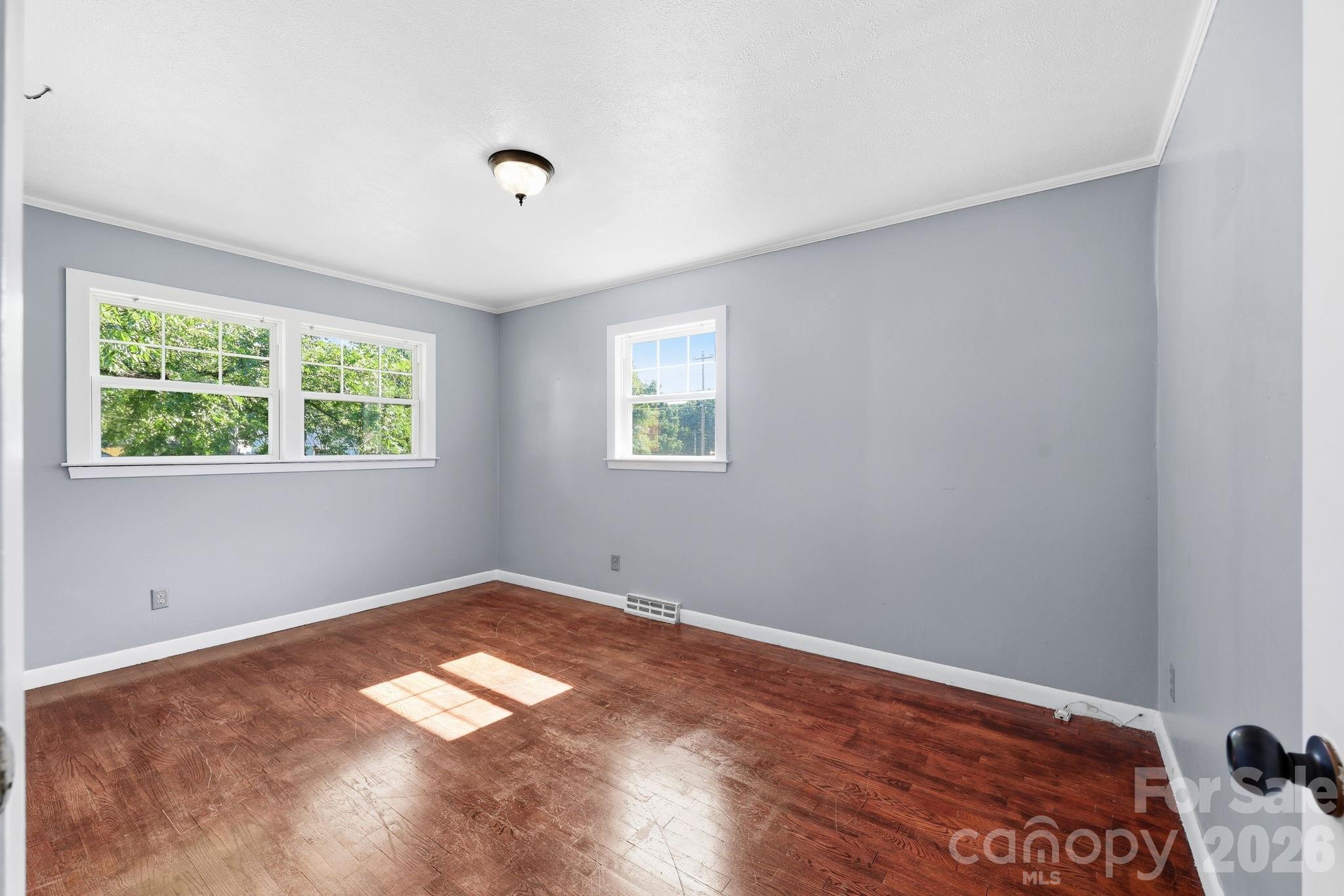 1300 Montgomery Avenue — Albemarle