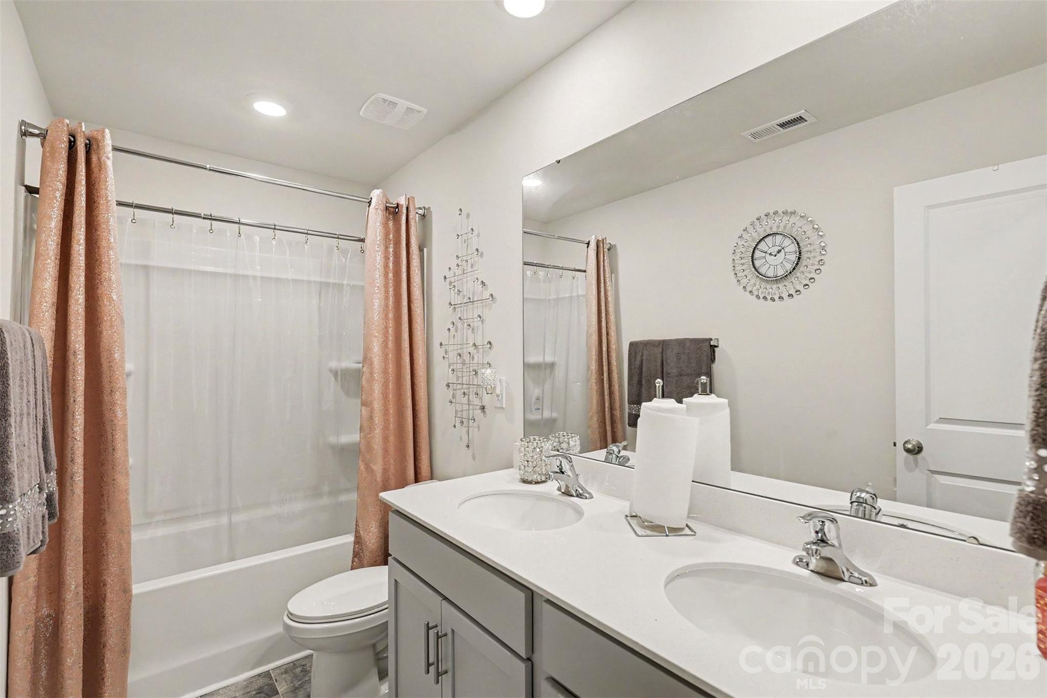 7573 Stonehouse Drive — Gastonia