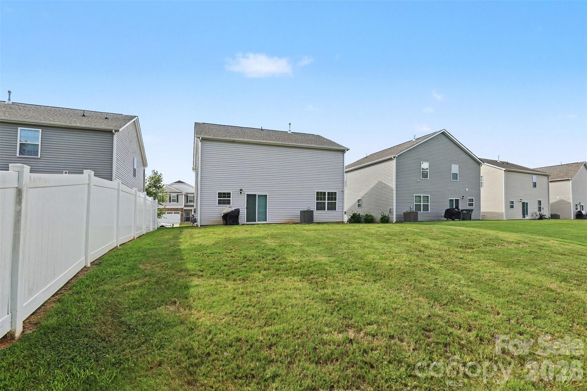 7573 Stonehouse Drive — Gastonia