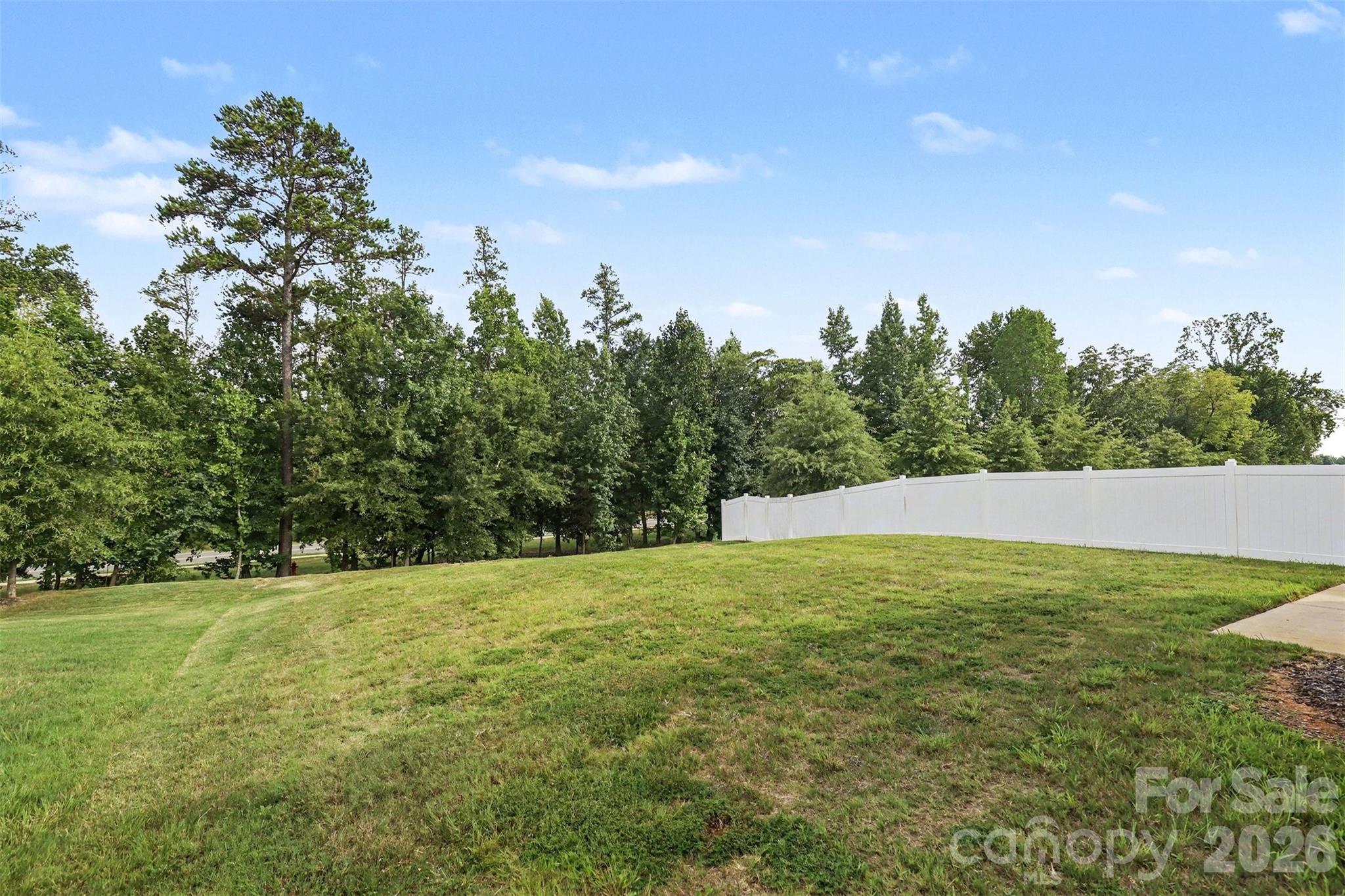 7573 Stonehouse Drive — Gastonia