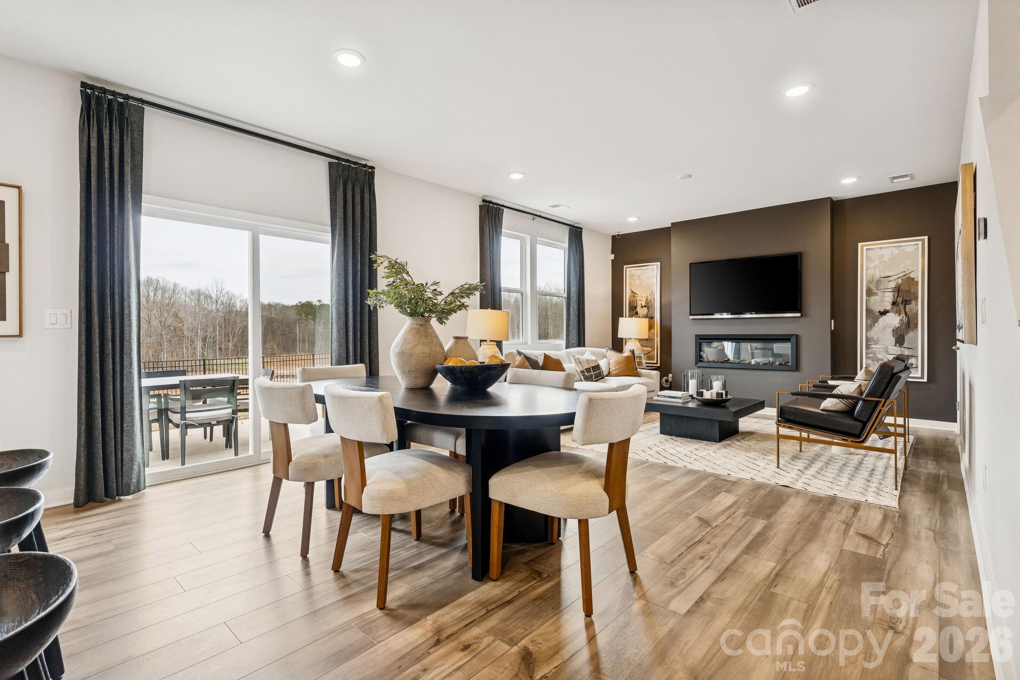 375 Ladue Lane — Salisbury