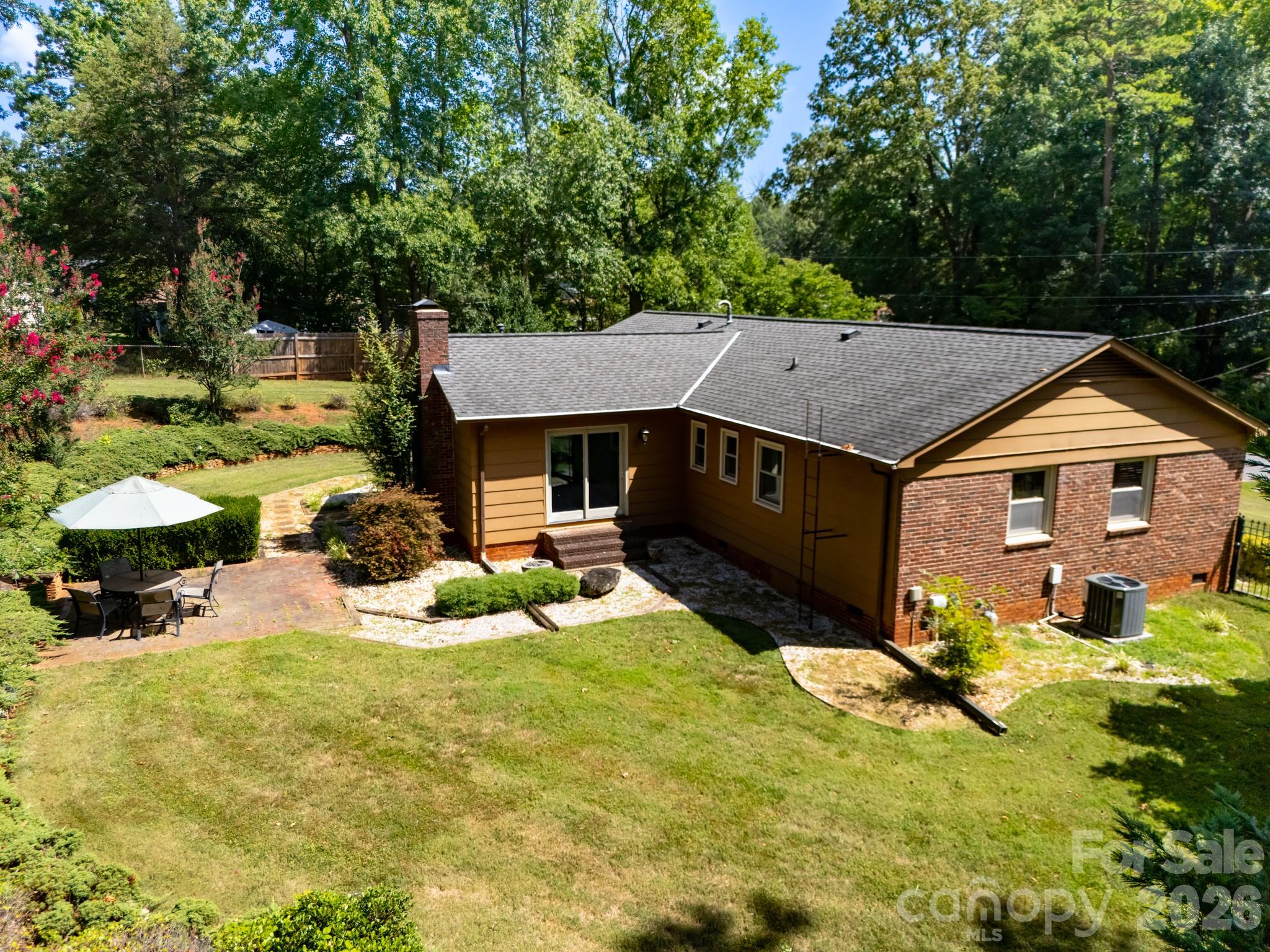 1433 Niagara Circle — Charlotte